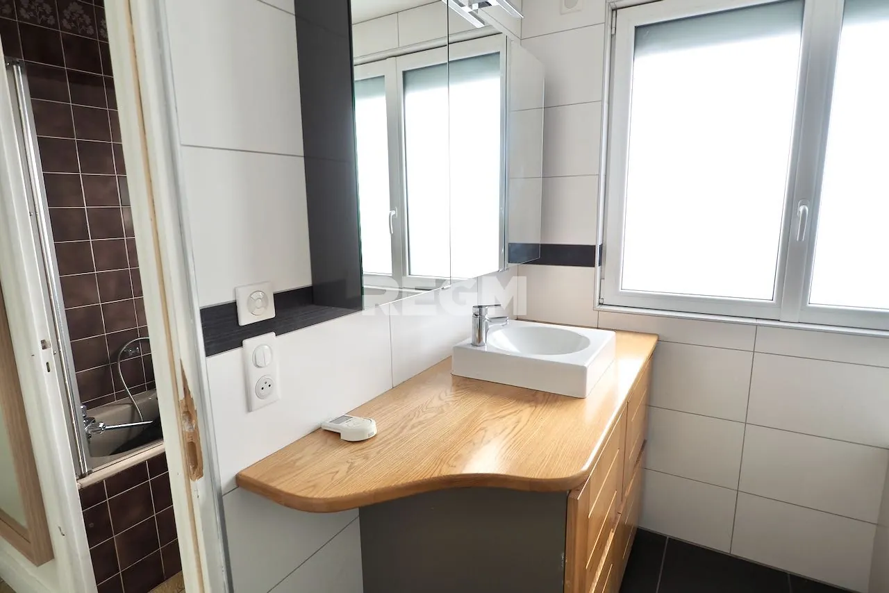 Maison plain-pied de 78 m² avec garage et terrasse à DAINVILLE, Arras 
