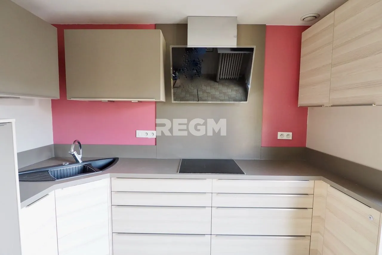 Maison plain-pied de 78 m² avec garage et terrasse à DAINVILLE, Arras 