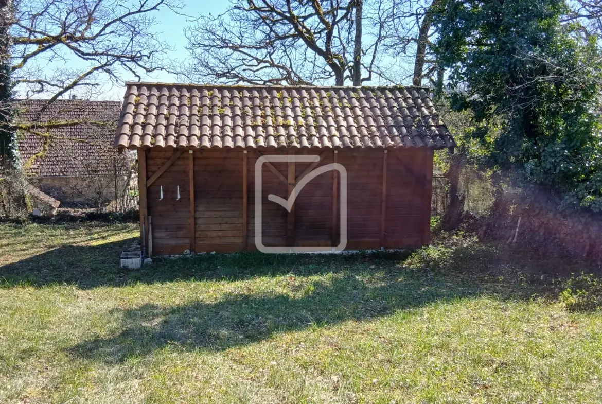 Terrain à bâtir viabilisé de 1705 m² à Cuzance - Opportunité rare 
