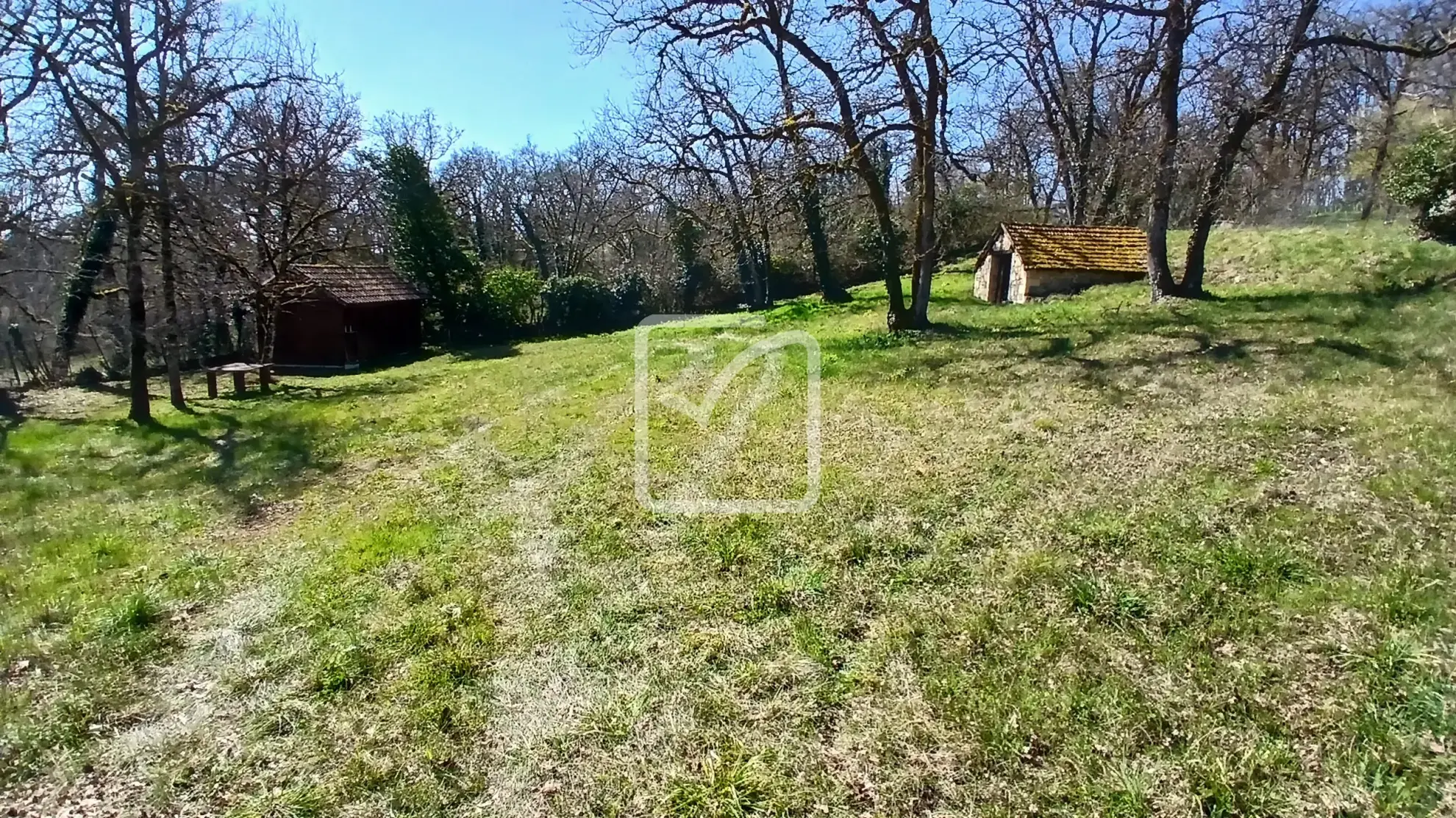 Terrain à bâtir viabilisé de 1705 m² à Cuzance - Opportunité rare 
