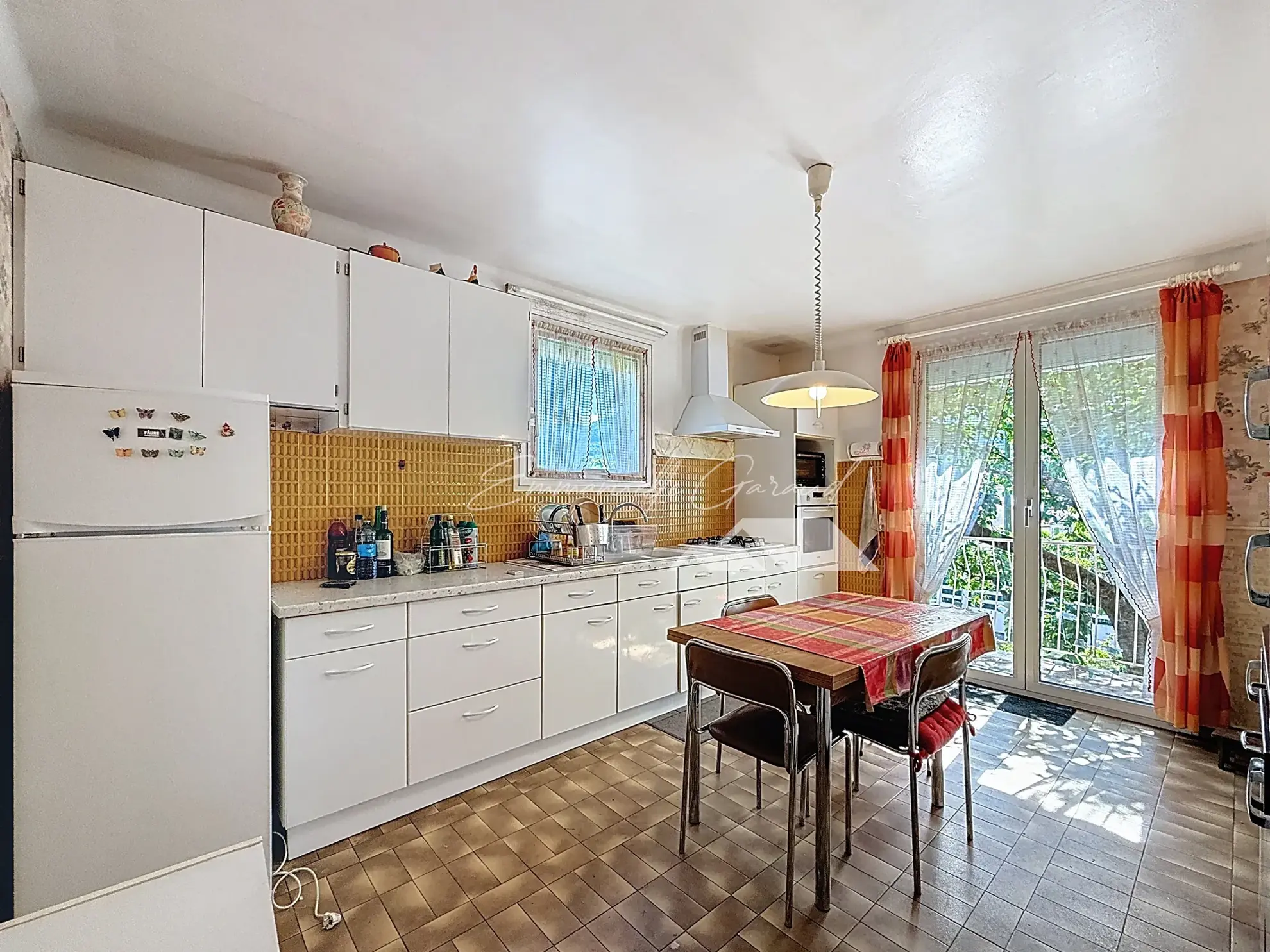 Maison familiale avec appartement indépendant à Millau, jardin et vue sur Pouncho 