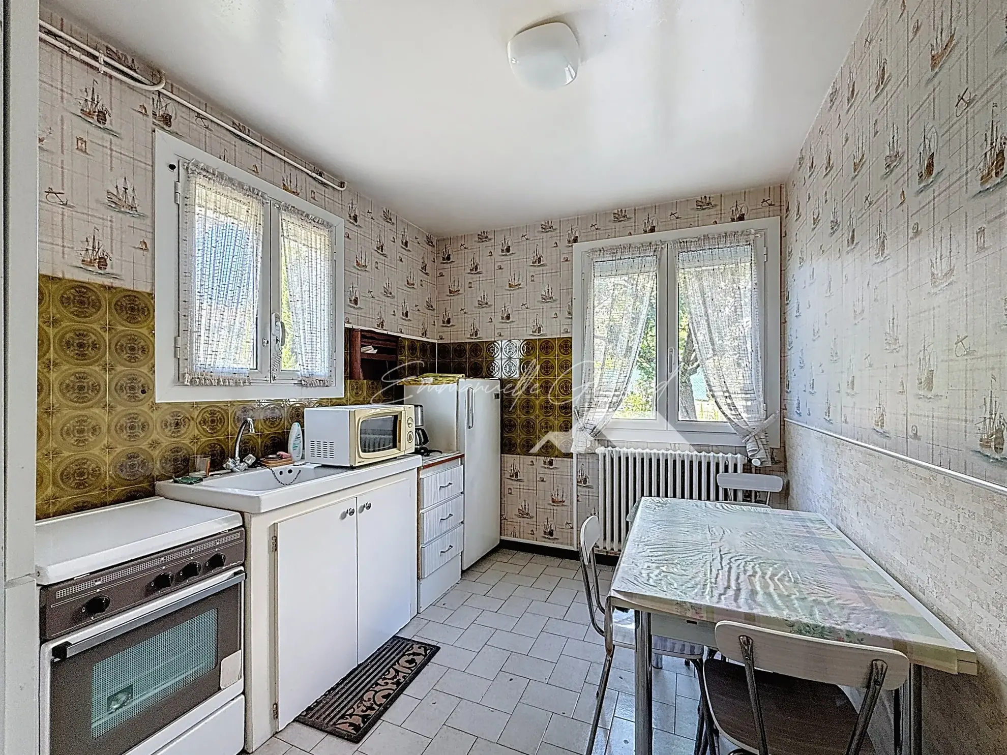 Maison familiale avec appartement indépendant à Millau, jardin et vue sur Pouncho 