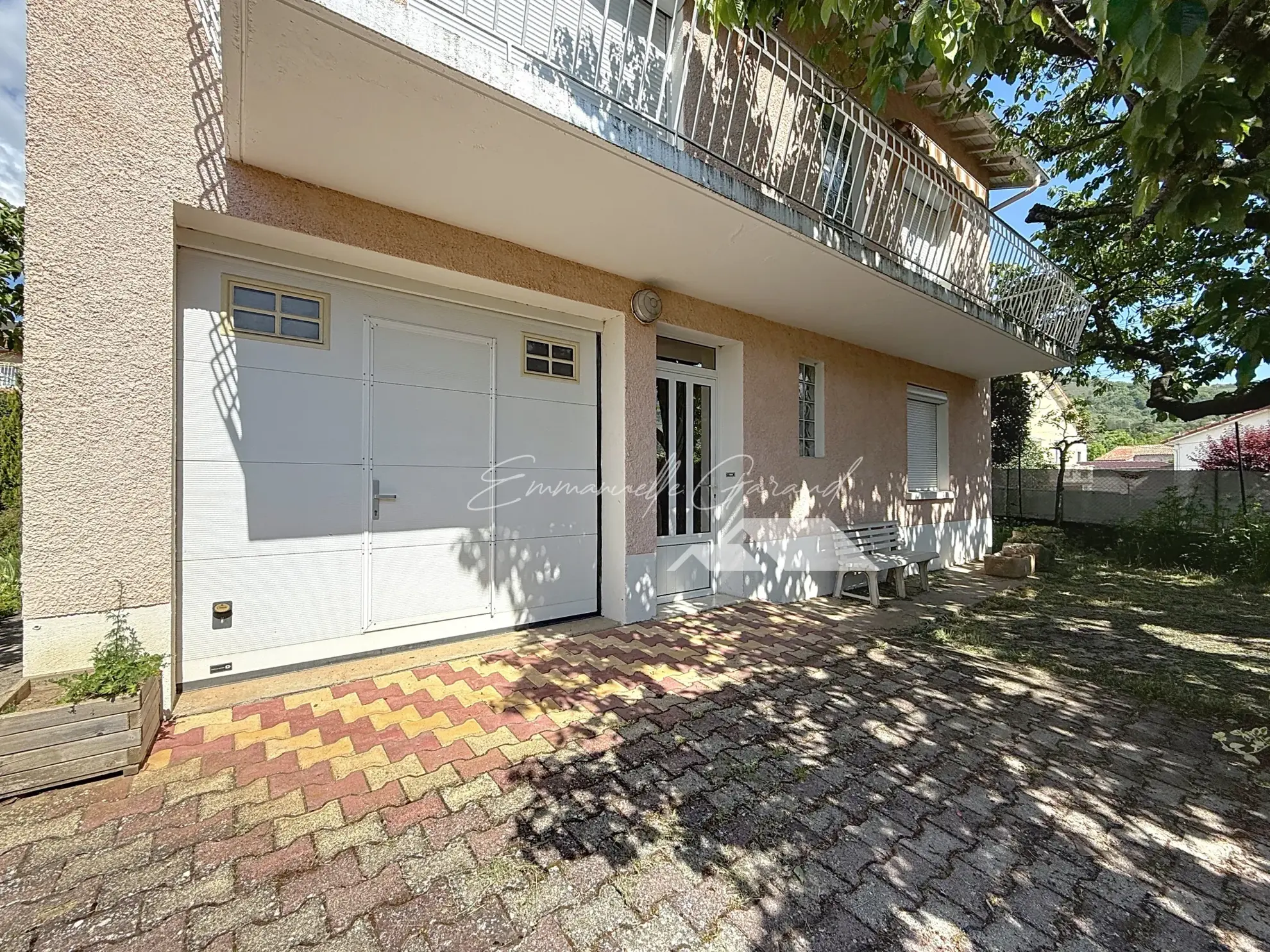 Maison familiale avec appartement indépendant à Millau, jardin et vue sur Pouncho 