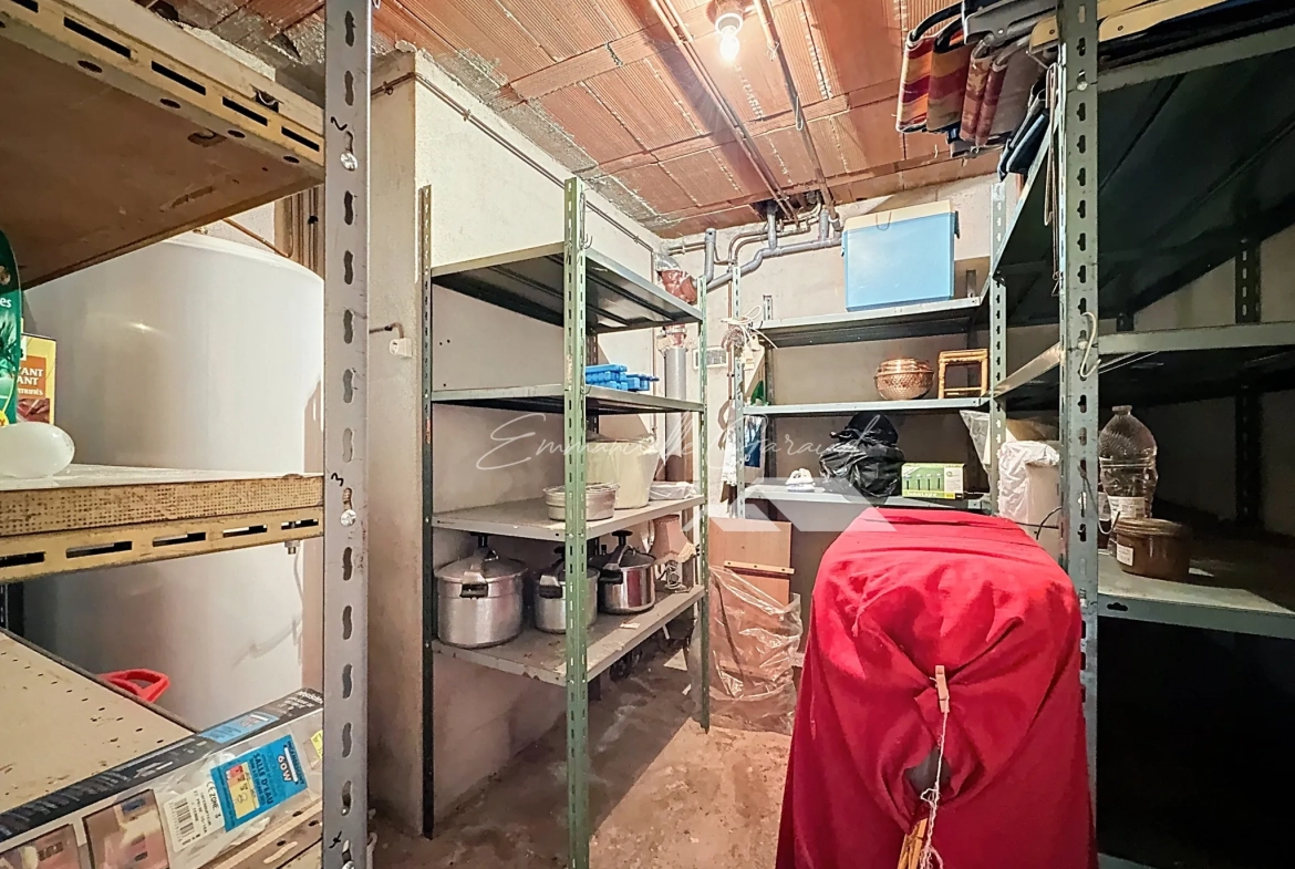 Maison familiale avec appartement indépendant à Millau, jardin et vue sur Pouncho 