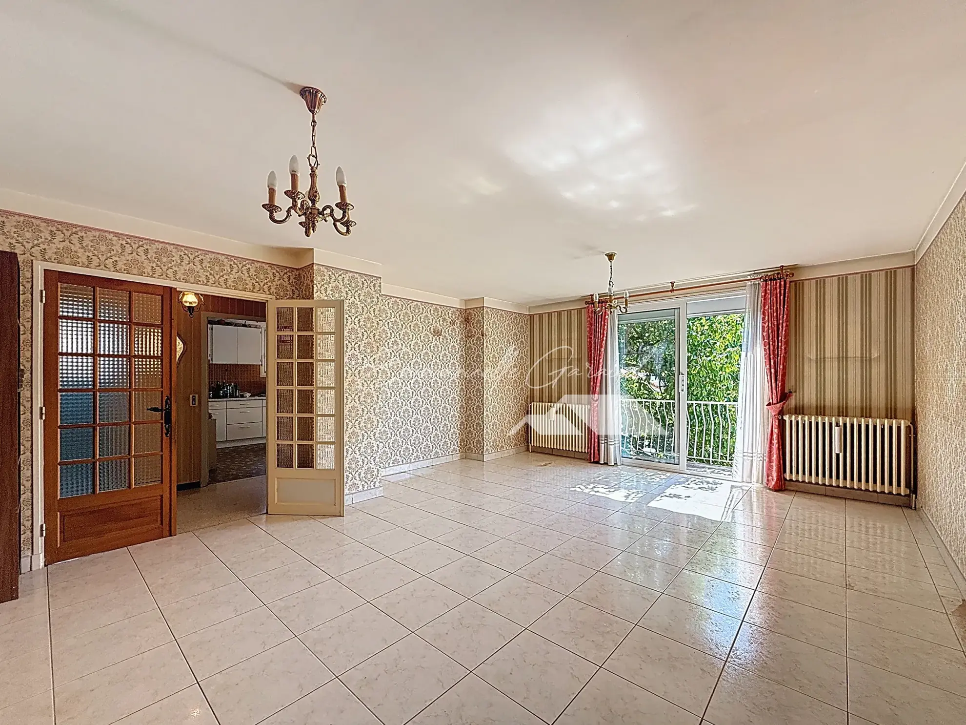 Maison familiale avec appartement indépendant à Millau, jardin et vue sur Pouncho 