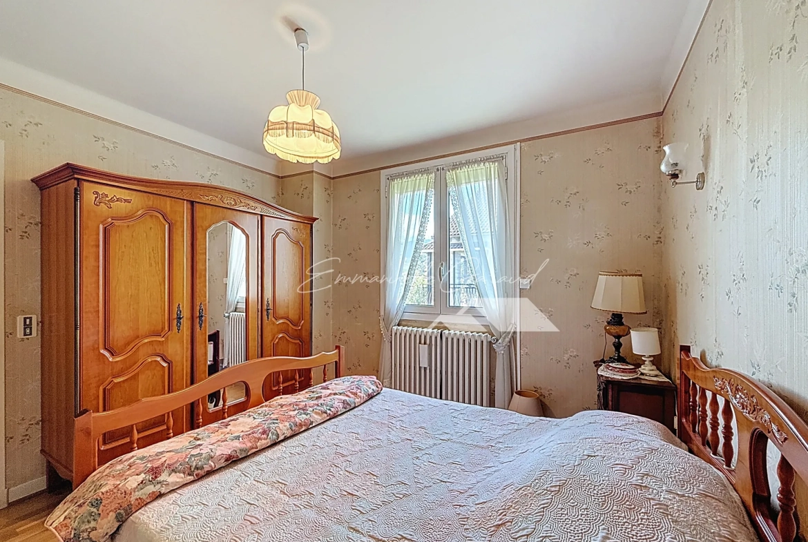 Maison familiale avec appartement indépendant à Millau, jardin et vue sur Pouncho 