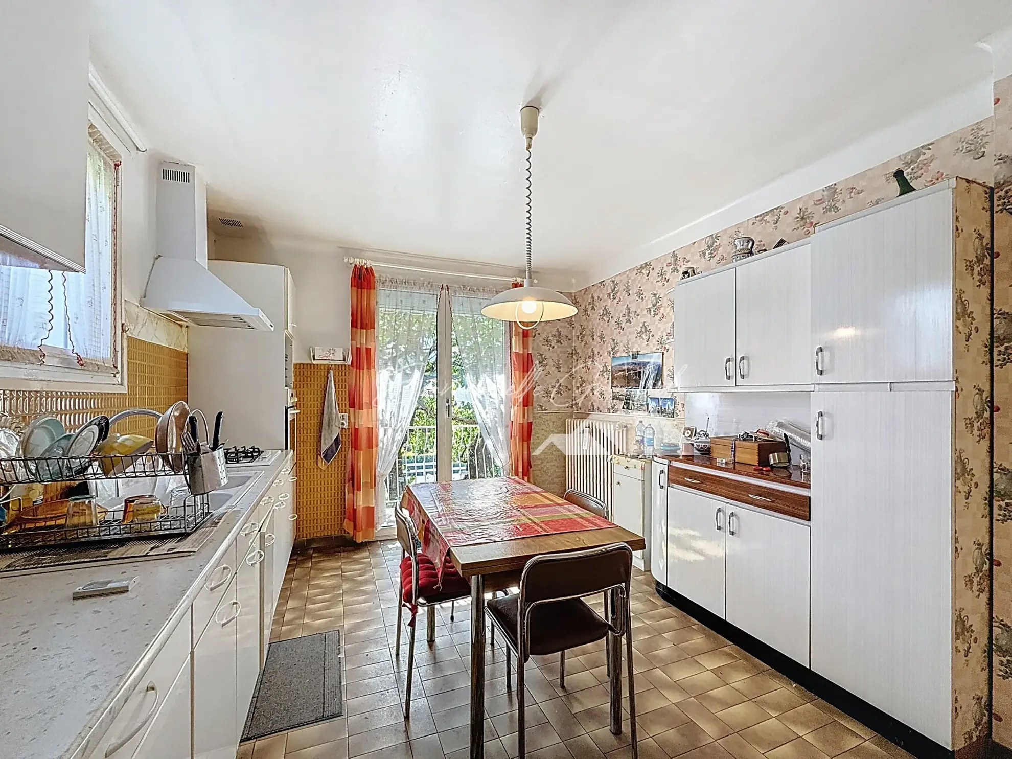 Maison familiale avec appartement indépendant à Millau, jardin et vue sur Pouncho 
