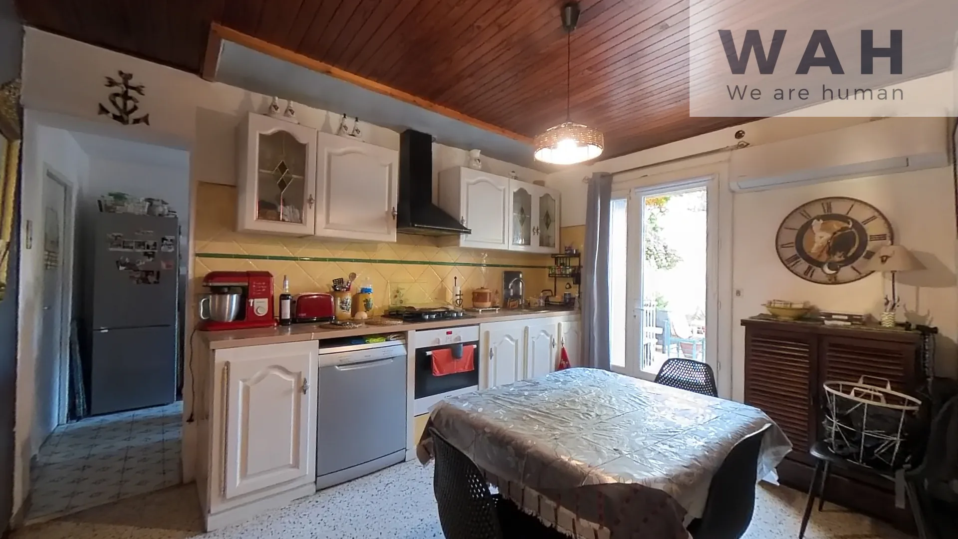 Maison de village de 110 m² à Lansargues, idéalement située avec cour et 3 chambres 
