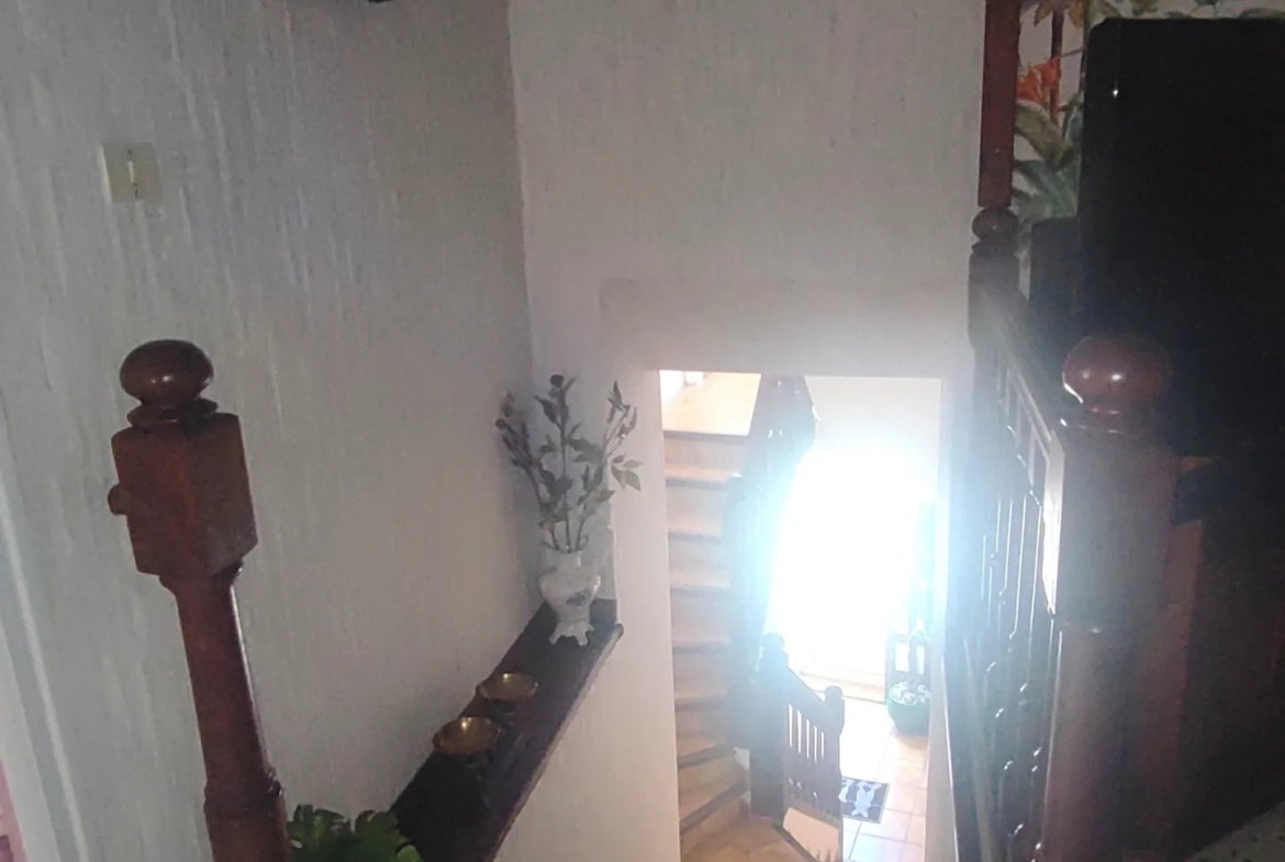 Belle maison familiale à Ferrals les Corbières avec garage et 5 chambres 
