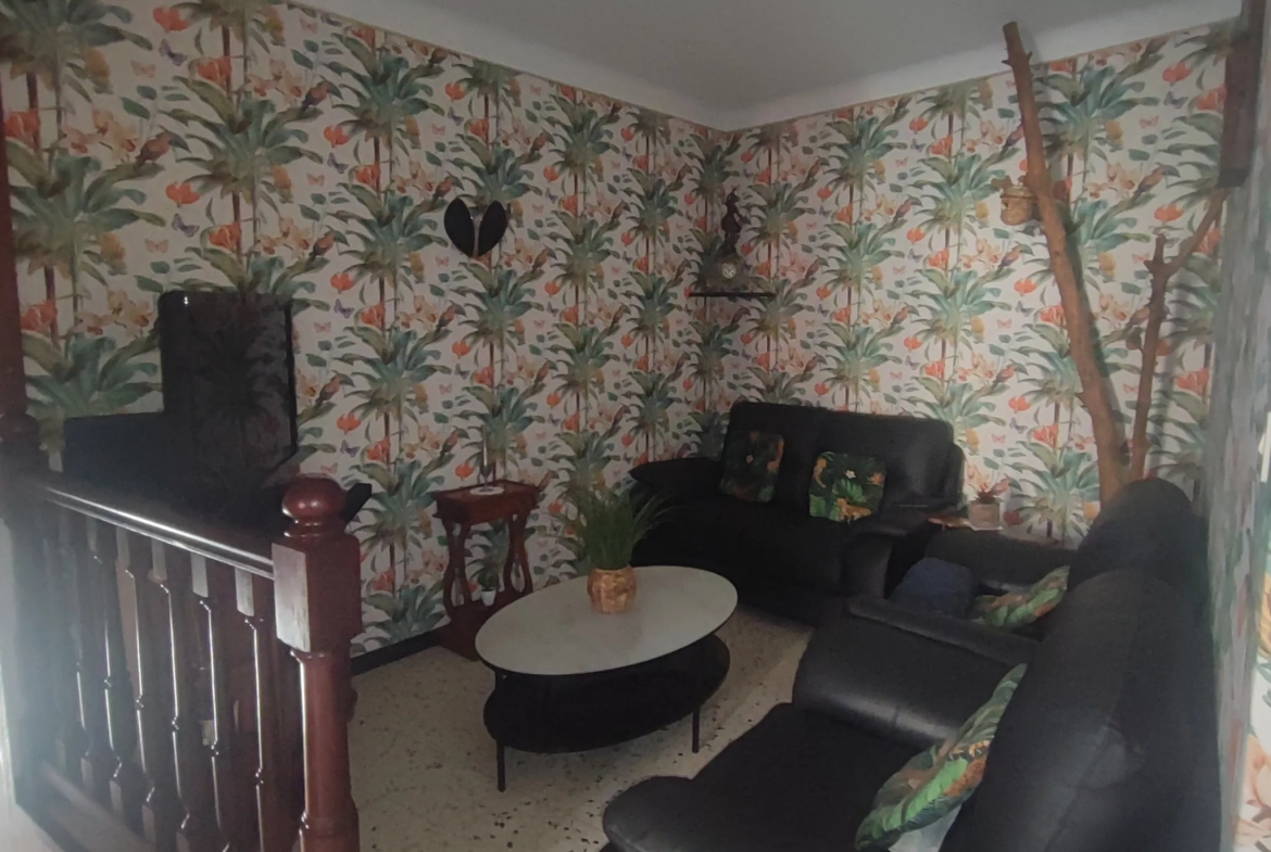 Belle maison familiale à Ferrals les Corbières avec garage et 5 chambres 