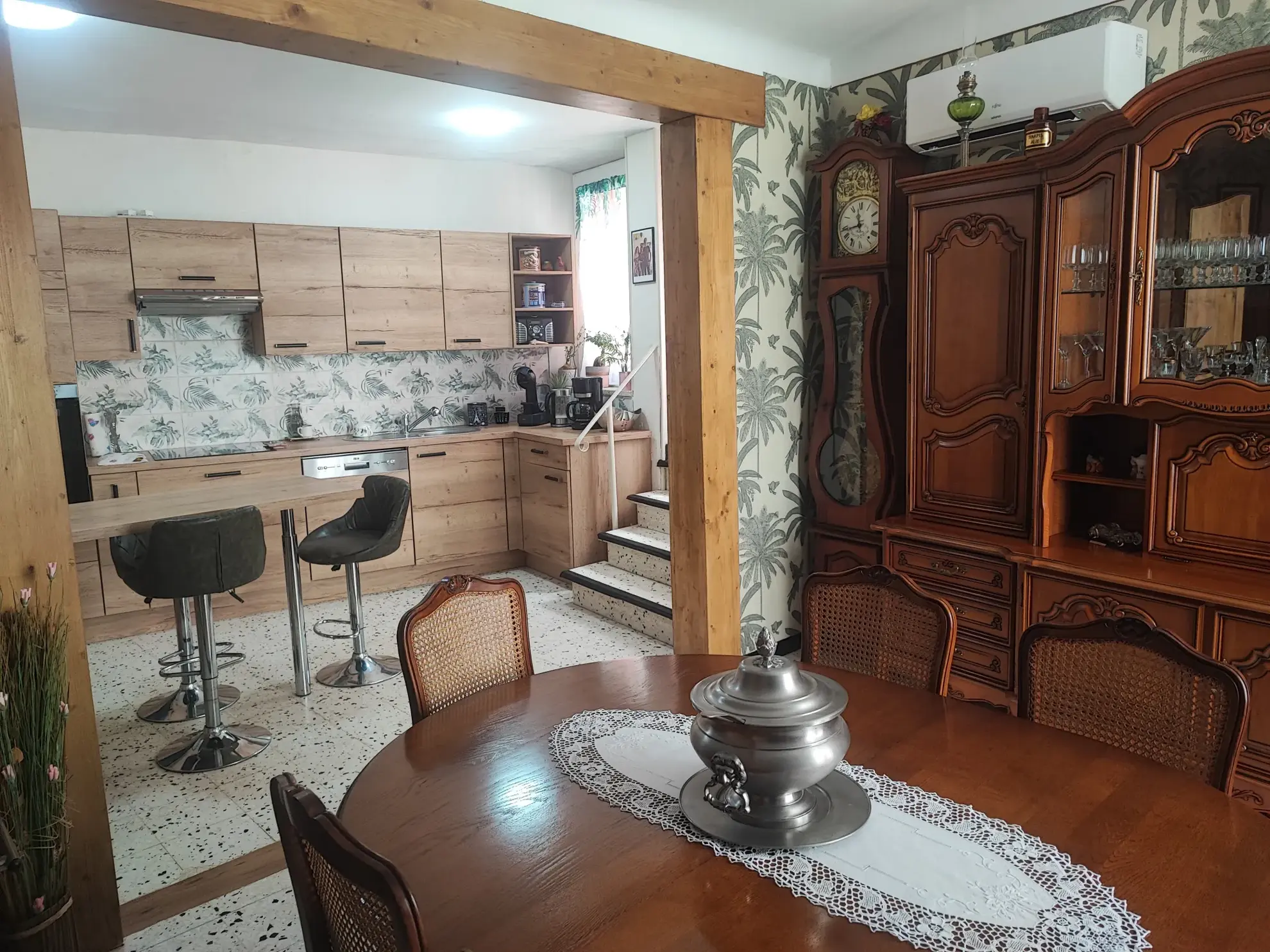 Belle maison familiale à Ferrals les Corbières avec garage et 5 chambres 