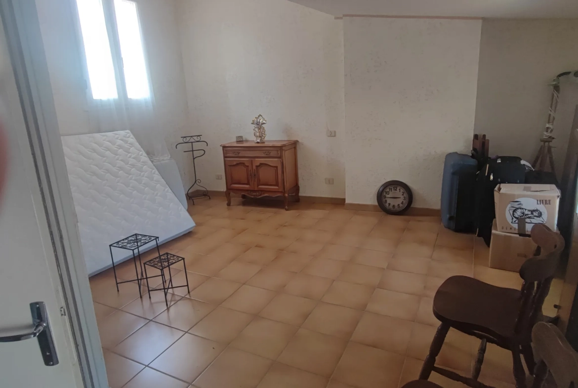 Belle maison familiale à Ferrals les Corbières avec garage et 5 chambres 