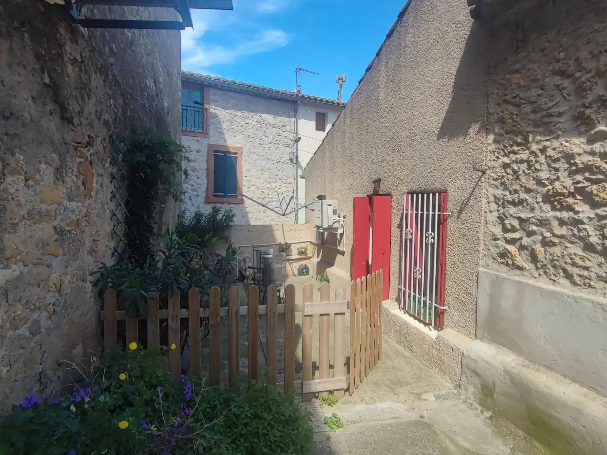 Belle maison familiale à Ferrals les Corbières avec garage et 5 chambres 