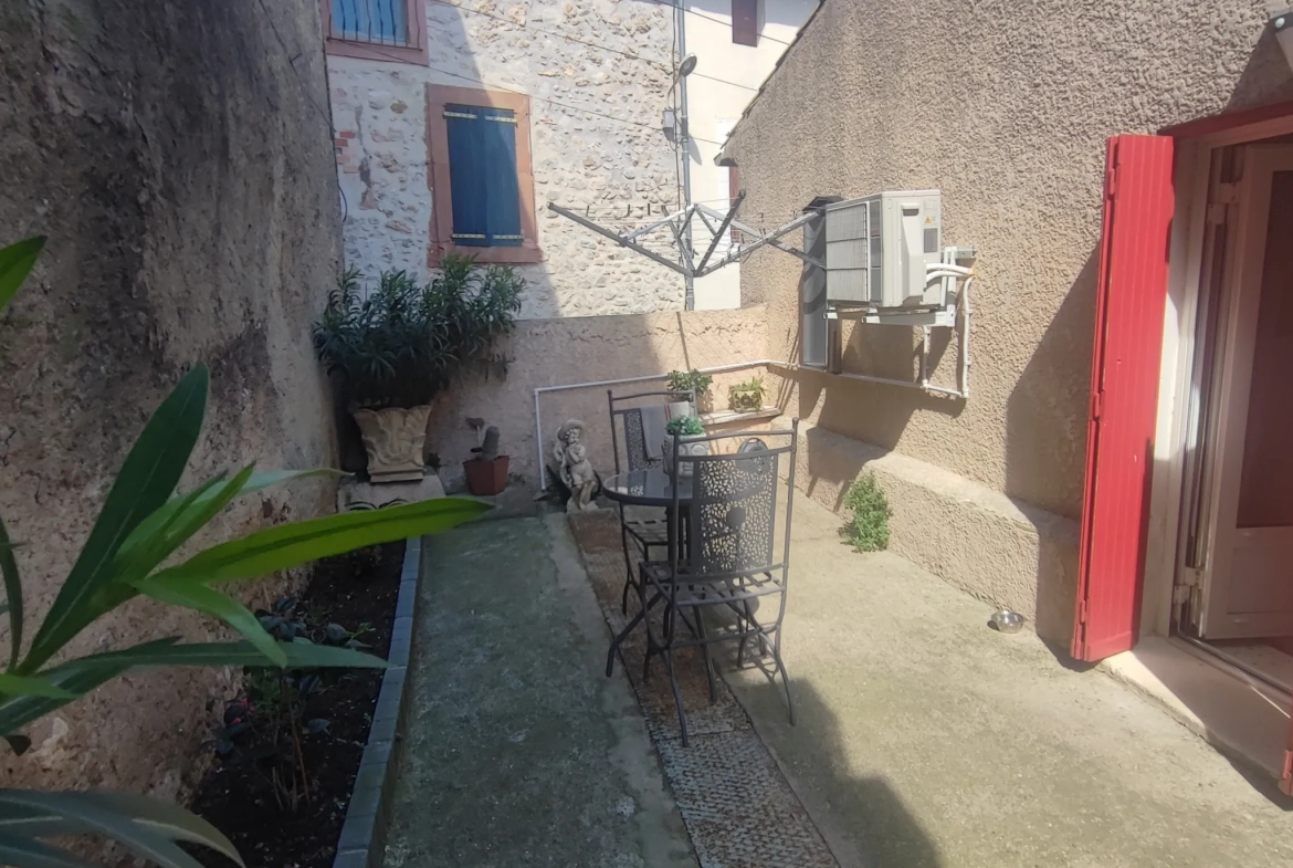 Belle maison familiale à Ferrals les Corbières avec garage et 5 chambres 