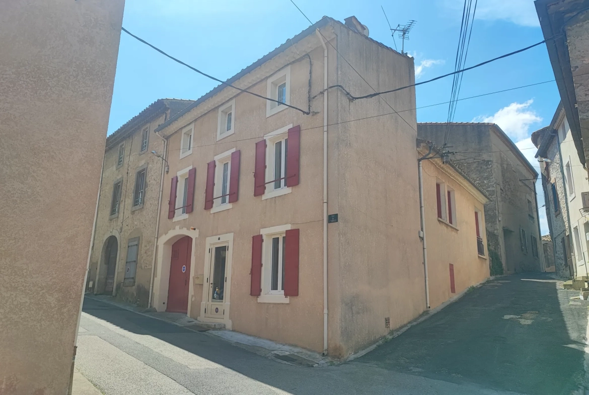 Belle maison familiale à Ferrals les Corbières avec garage et 5 chambres 