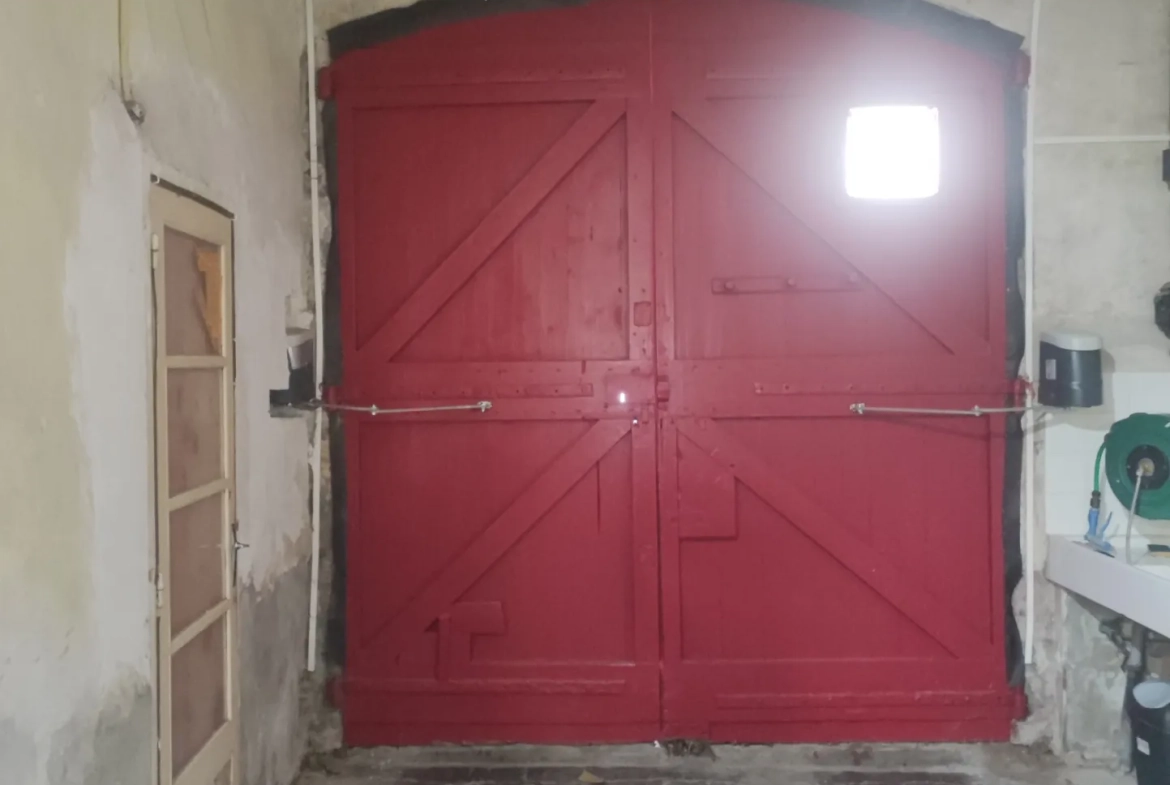 Belle maison familiale à Ferrals les Corbières avec garage et 5 chambres 