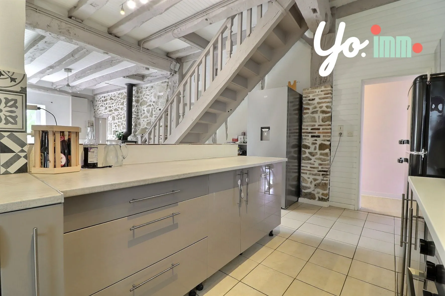 Maison 7 pièces avec piscine chauffée et vue imprenable à Pouillon 