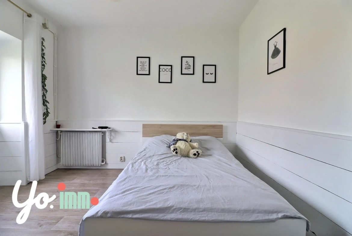 Maison 7 pièces avec piscine chauffée et vue imprenable à Pouillon 