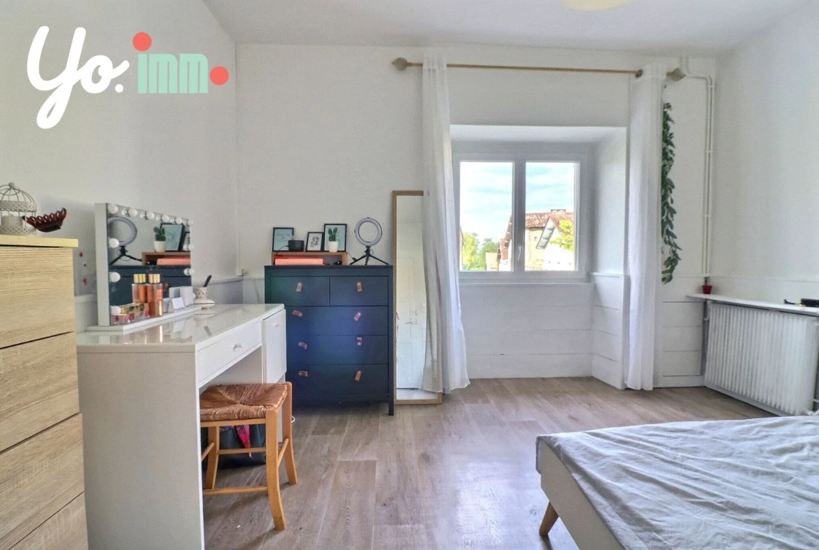 Maison 7 pièces avec piscine chauffée et vue imprenable à Pouillon 