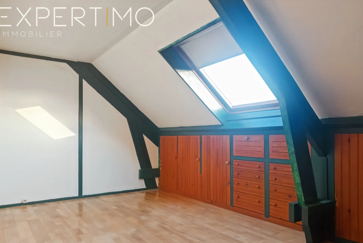 Maison avec jardin arboré et garage à Rue, proximité Baie de Somme 