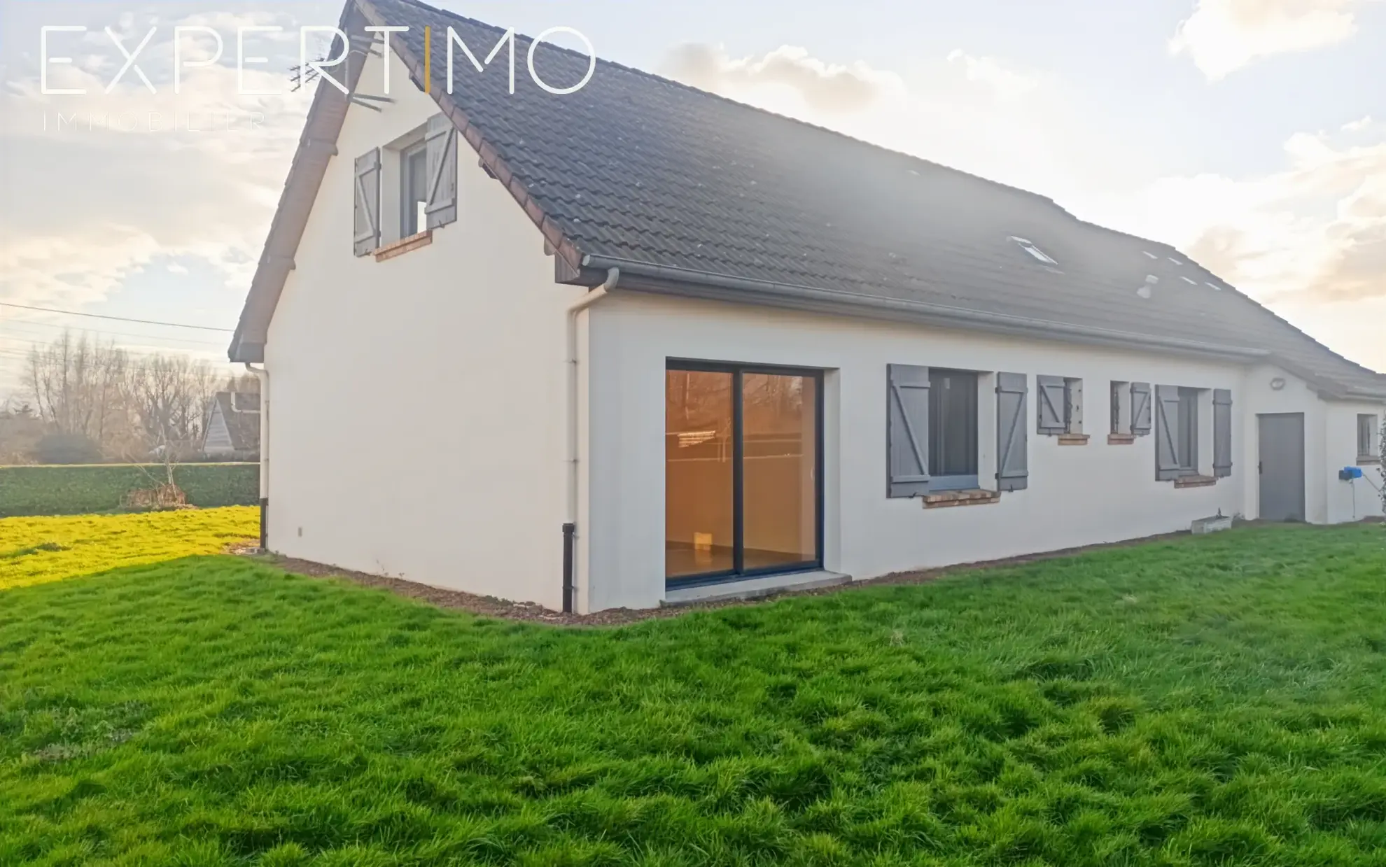 Maison avec jardin arboré et garage à Rue, proximité Baie de Somme 