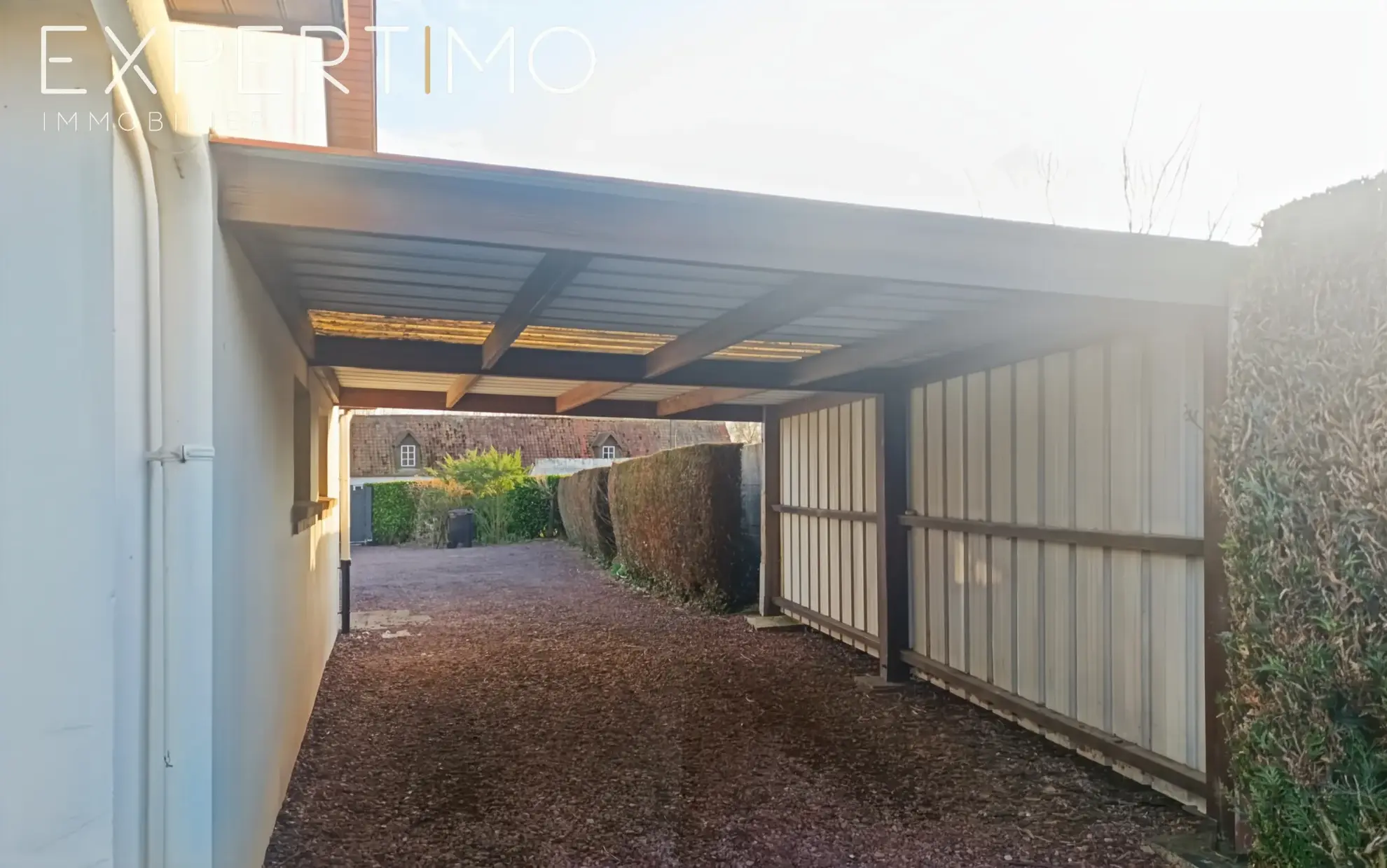 Maison avec jardin arboré et garage à Rue, proximité Baie de Somme 