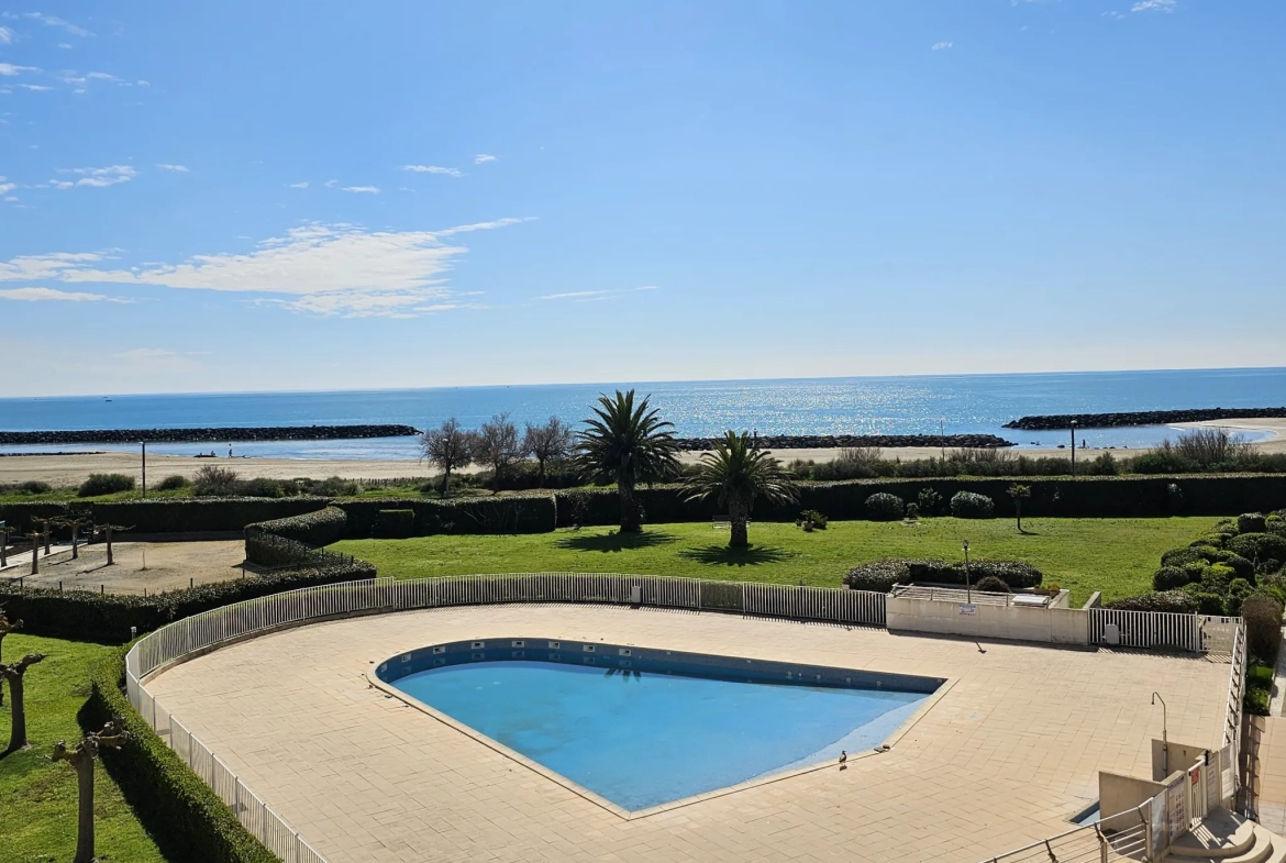 Superbe appartement T3 neuf avec vue mer et piscine au Cap d'Agde 