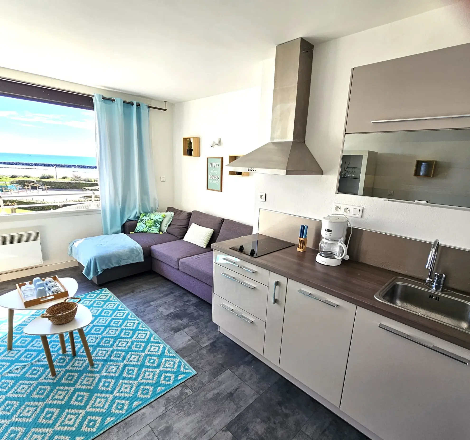Superbe appartement T3 neuf avec vue mer et piscine au Cap d'Agde 