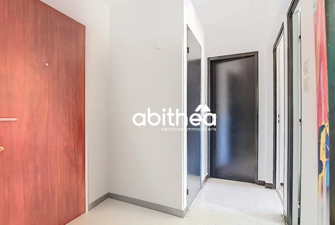 Appartement T2 rénové à Montpellier avec balcon, parking et cave 