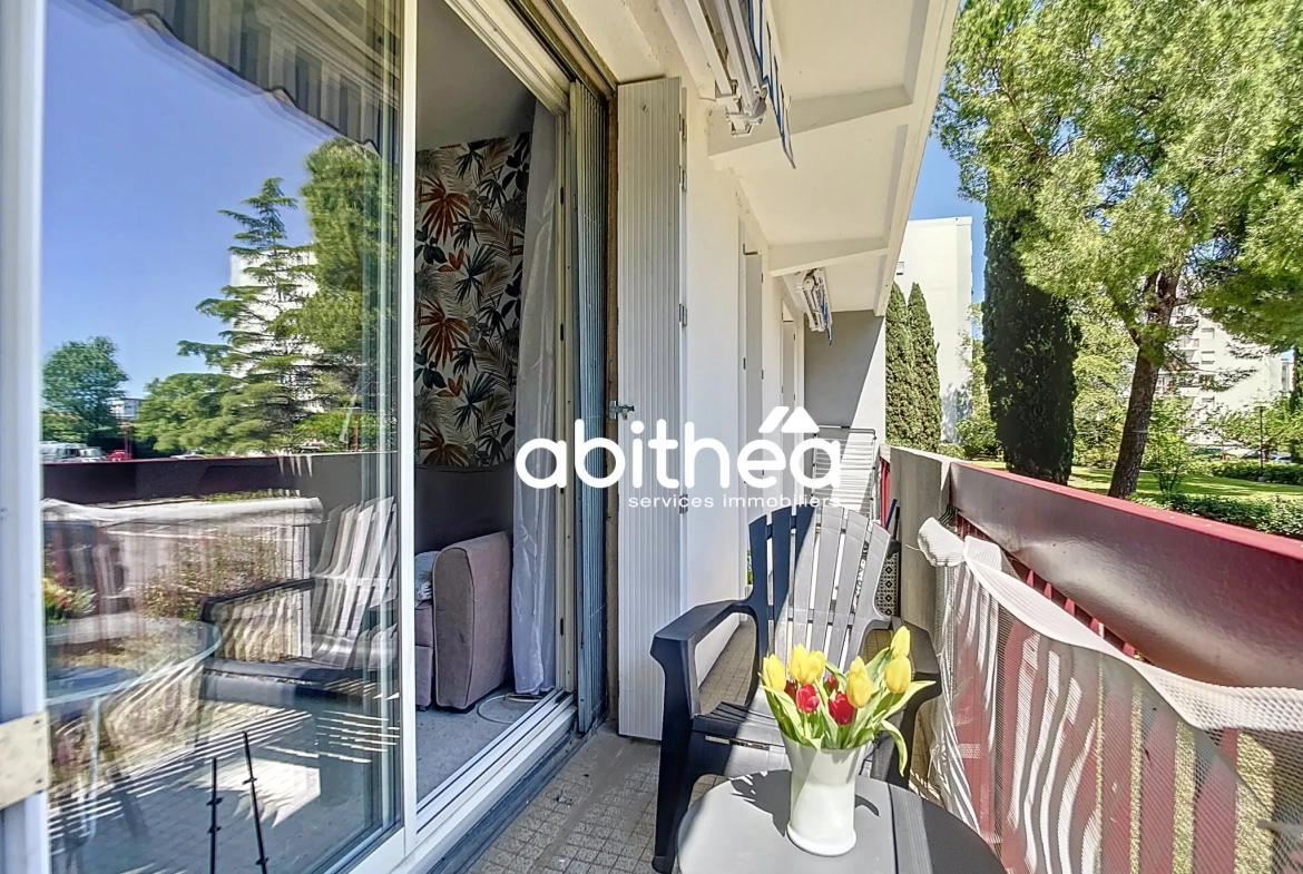 Appartement T2 rénové à Montpellier avec balcon, parking et cave 