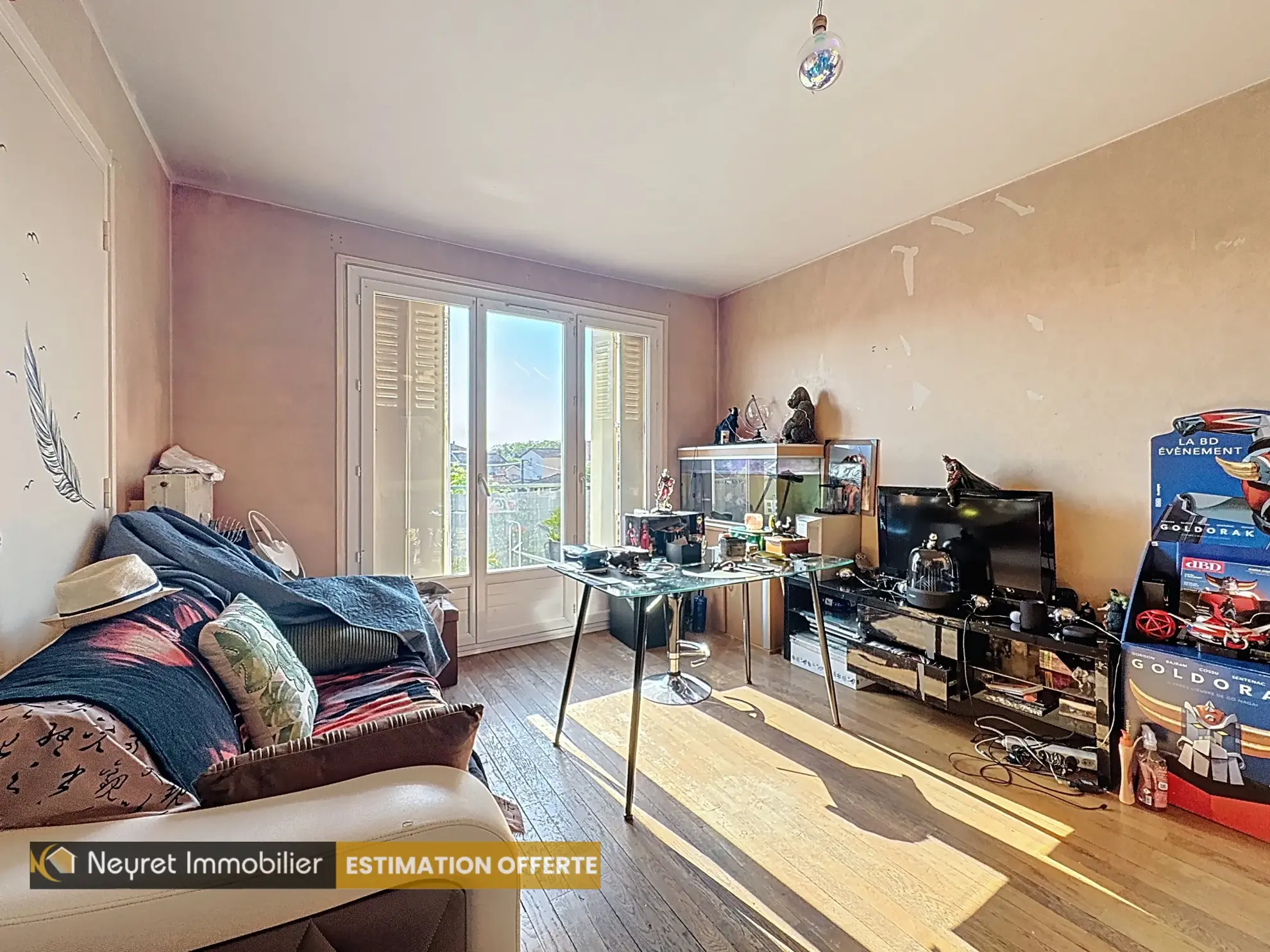 Studio lumineux avec balcon à Bron – idéal investisseur ou premier achat 
