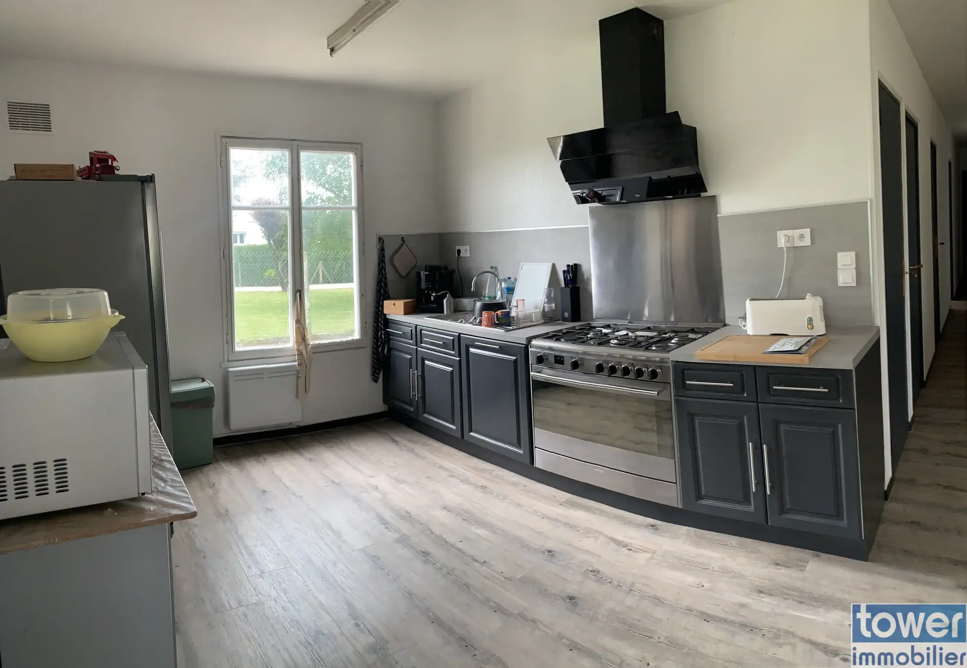 Maison de plain-pied à Mazeray avec garage et grand terrain de 2340 m² 