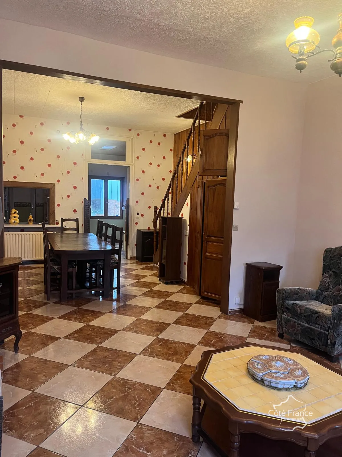 Maison à rénover à Guise - 2 chambres, jardin, prix attractif 