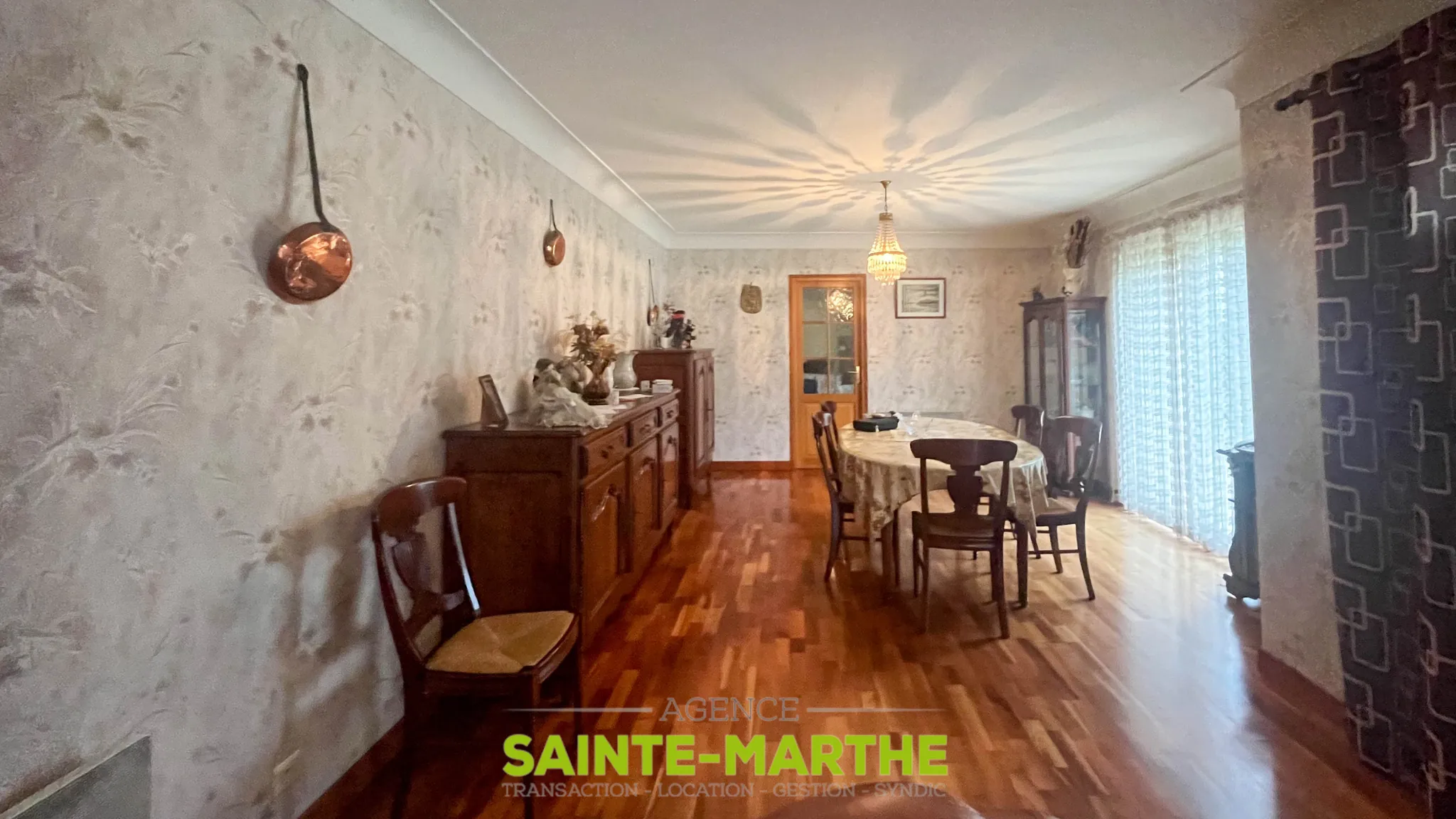 Vente d'un pavillon de plain-pied à Niort avec 3 chambres, garage et jardin 