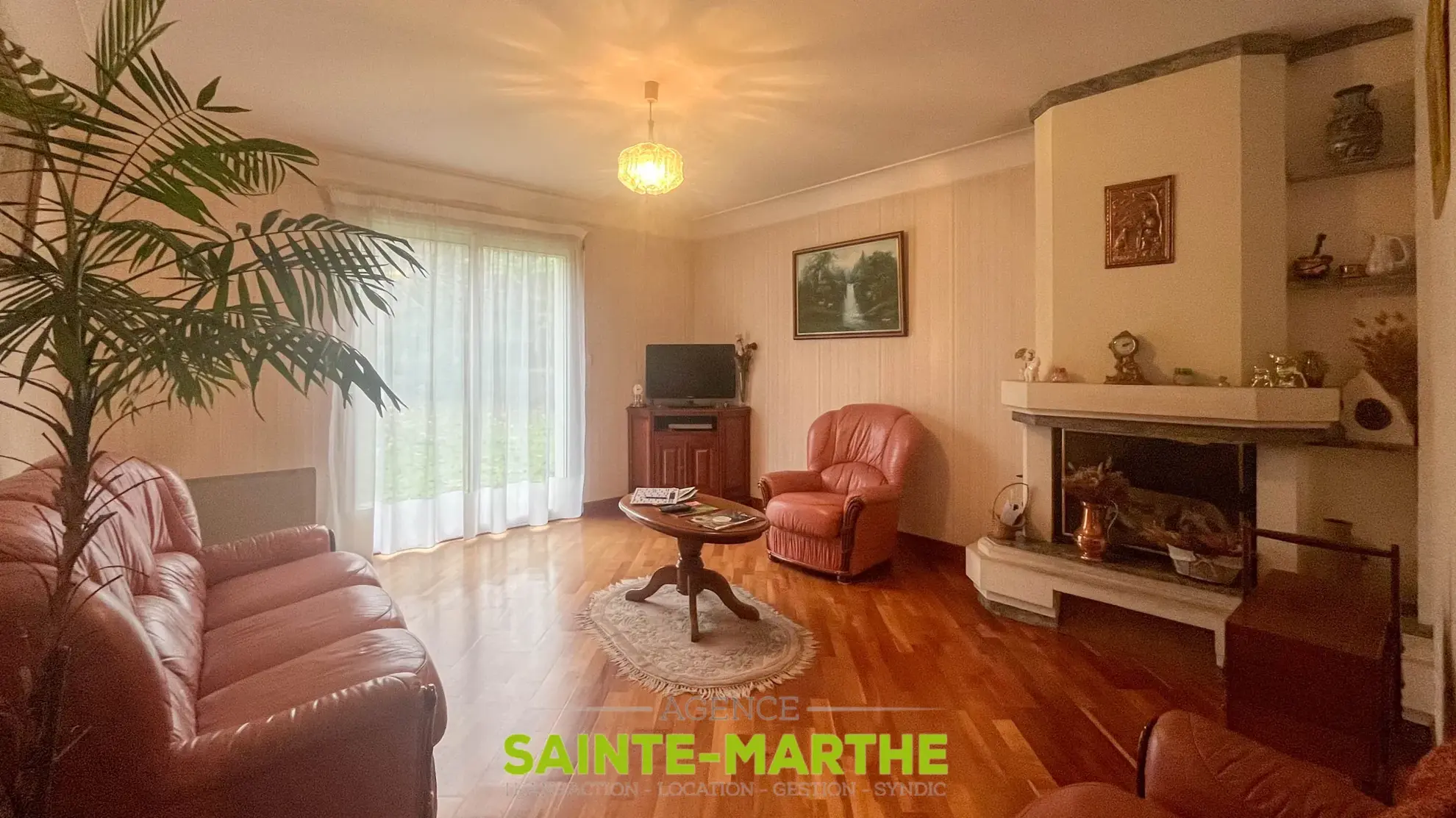 Vente d'un pavillon de plain-pied à Niort avec 3 chambres, garage et jardin 