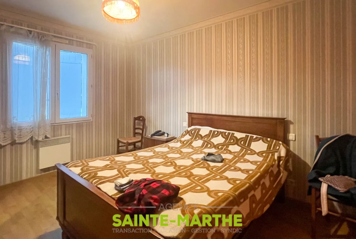 Vente d'un pavillon de plain-pied à Niort avec 3 chambres, garage et jardin 