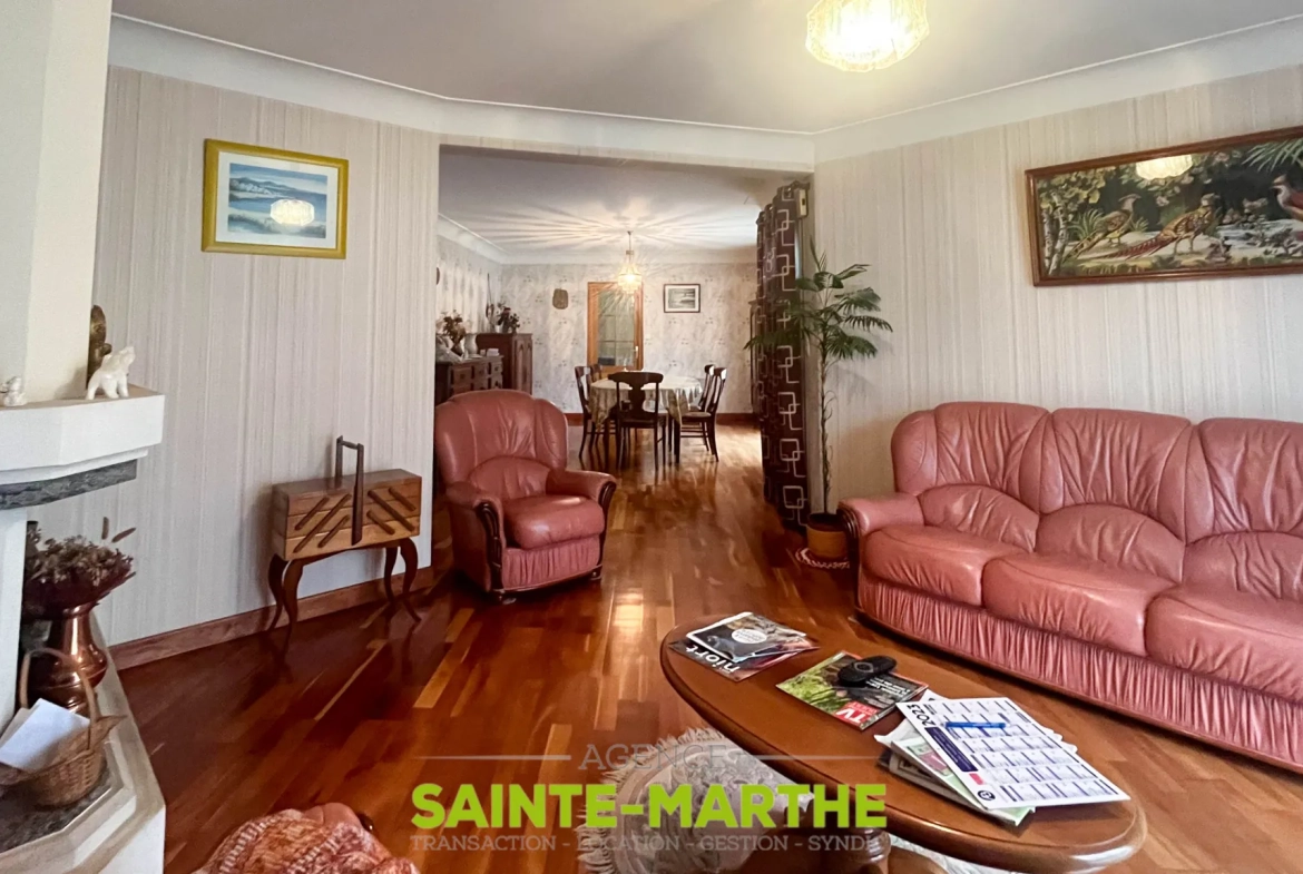 Vente d'un pavillon de plain-pied à Niort avec 3 chambres, garage et jardin 