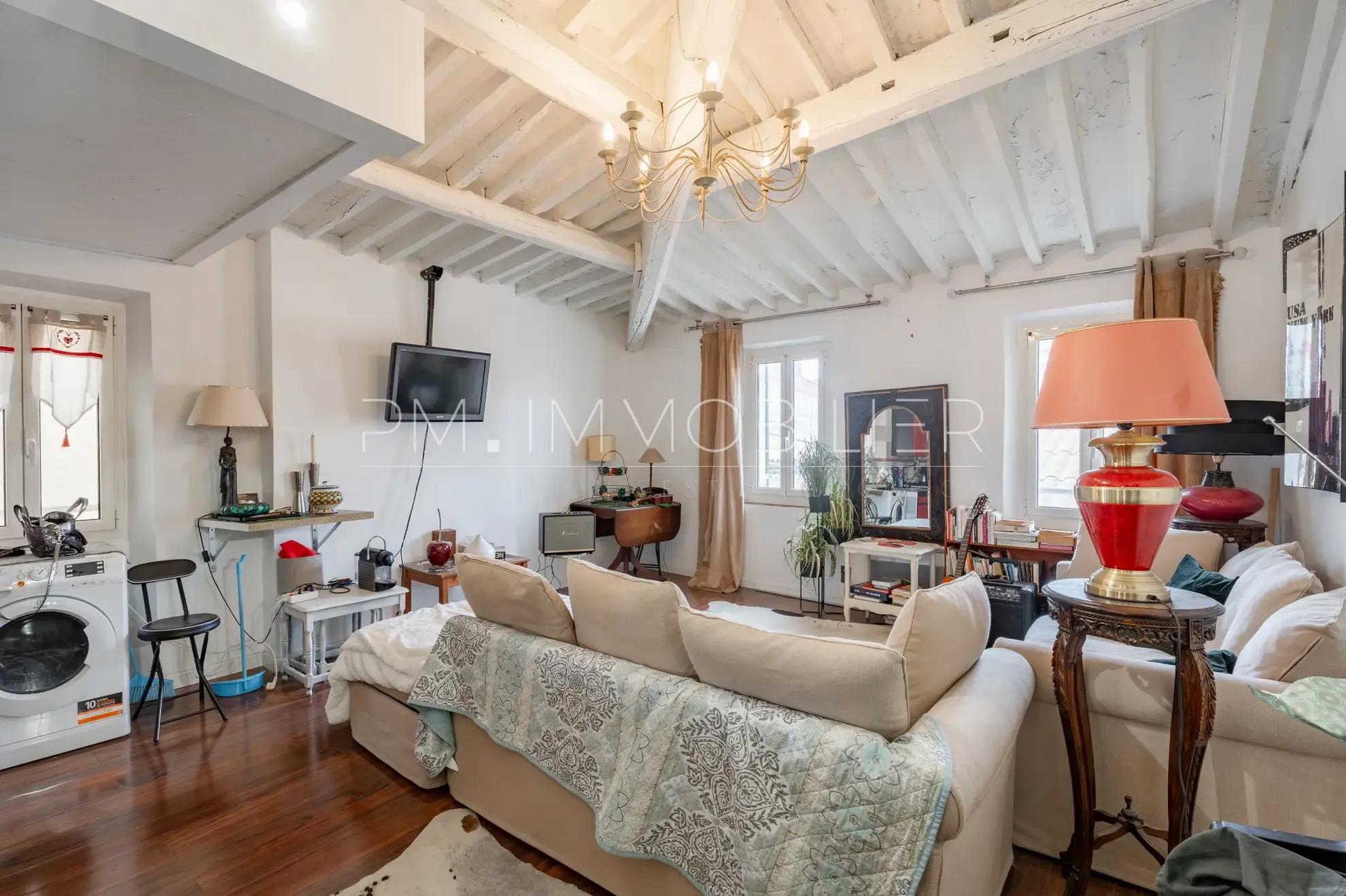 Appartement 2 pièces à La Ciotat de 55 m², charme authentique, vue dégagée, proximité Vieux-Port 