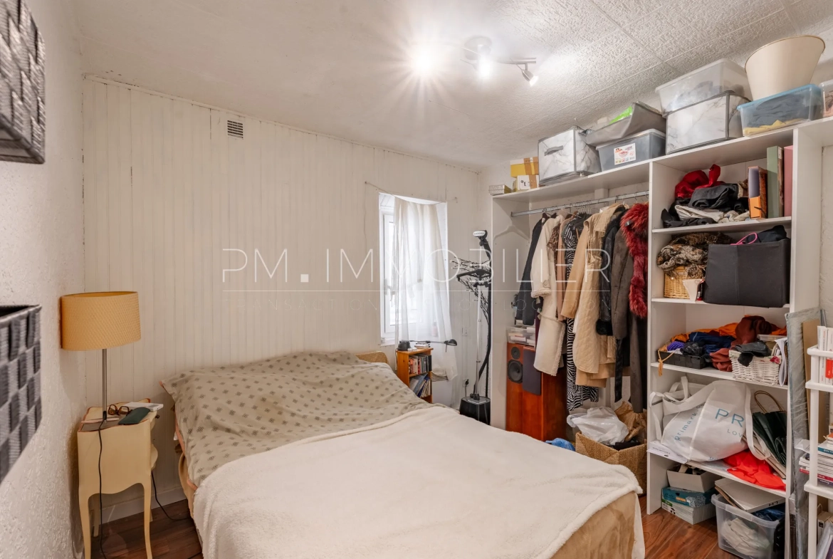 Appartement 2 pièces à La Ciotat de 55 m², charme authentique, vue dégagée, proximité Vieux-Port 