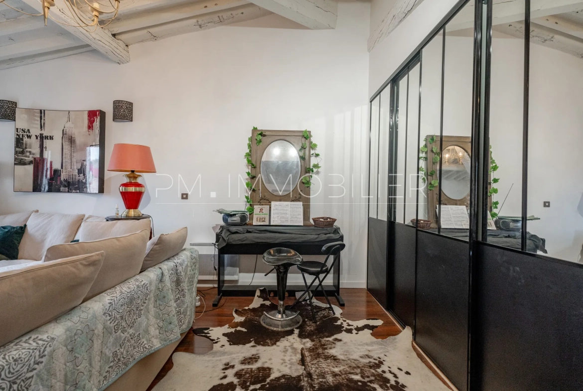 Appartement 2 pièces à La Ciotat de 55 m², charme authentique, vue dégagée, proximité Vieux-Port 