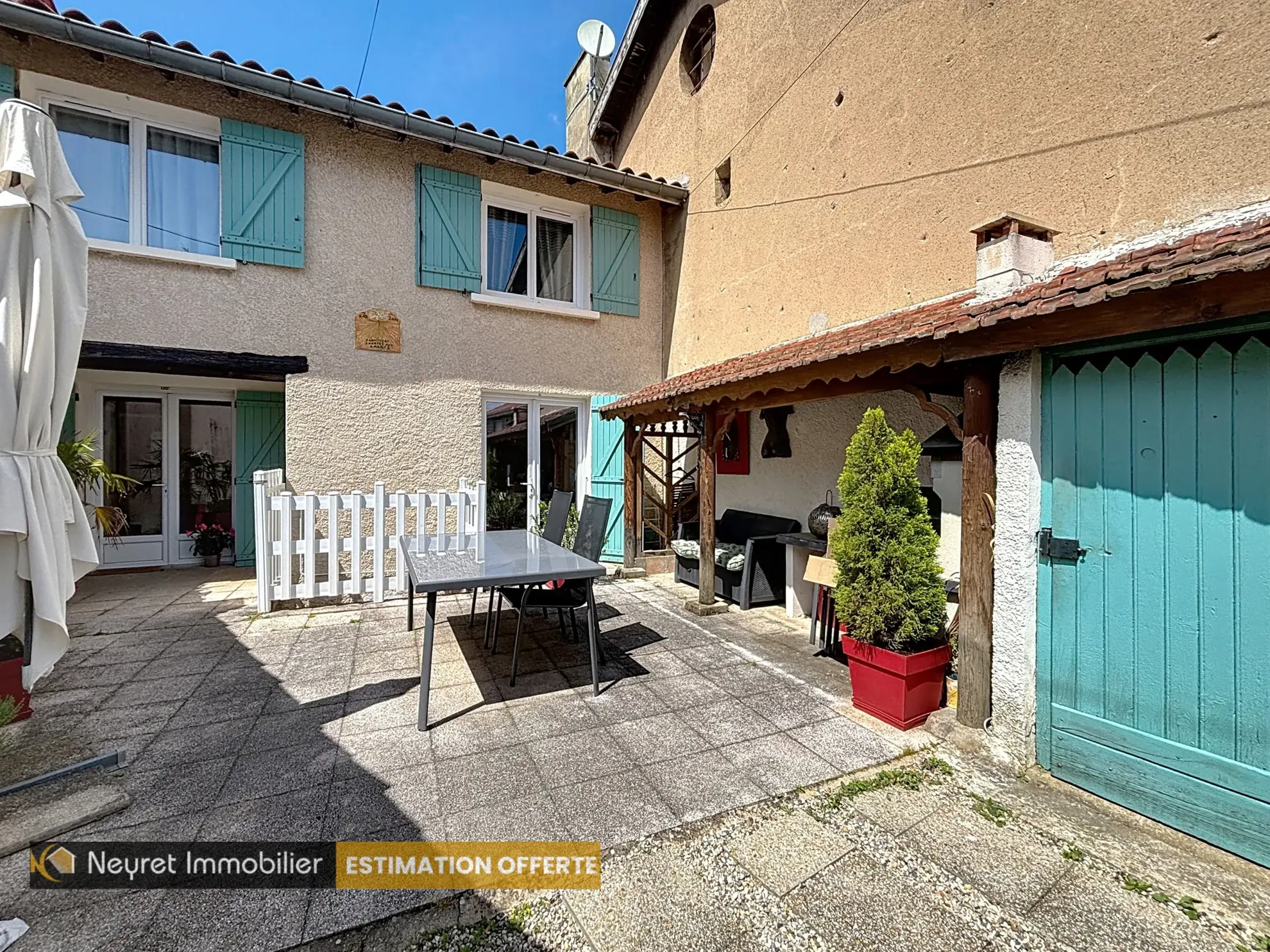 Maison de village avec jardin et terrasse à Givors Bans 
