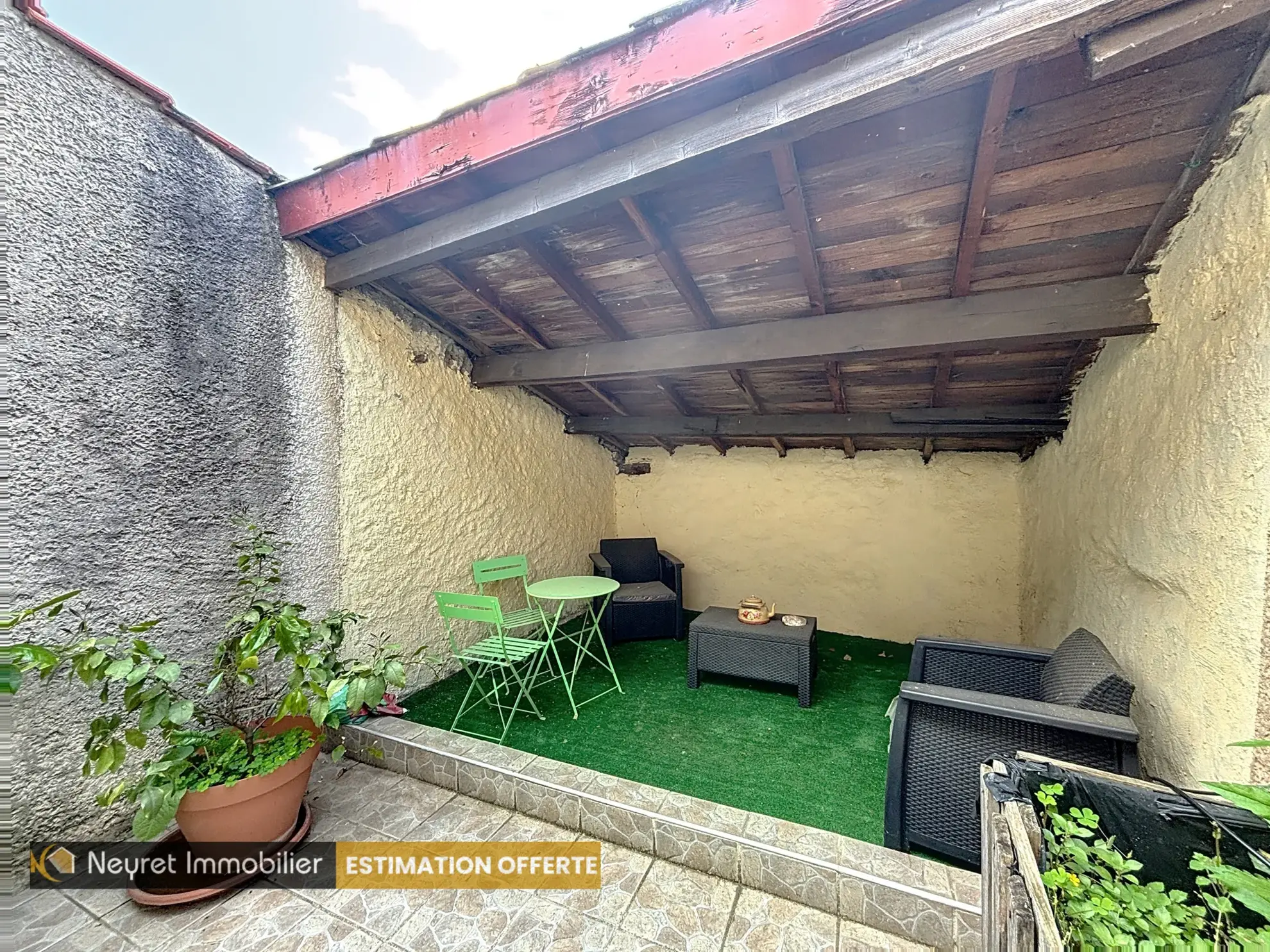 Maison de village avec jardin et terrasse à Givors Bans 