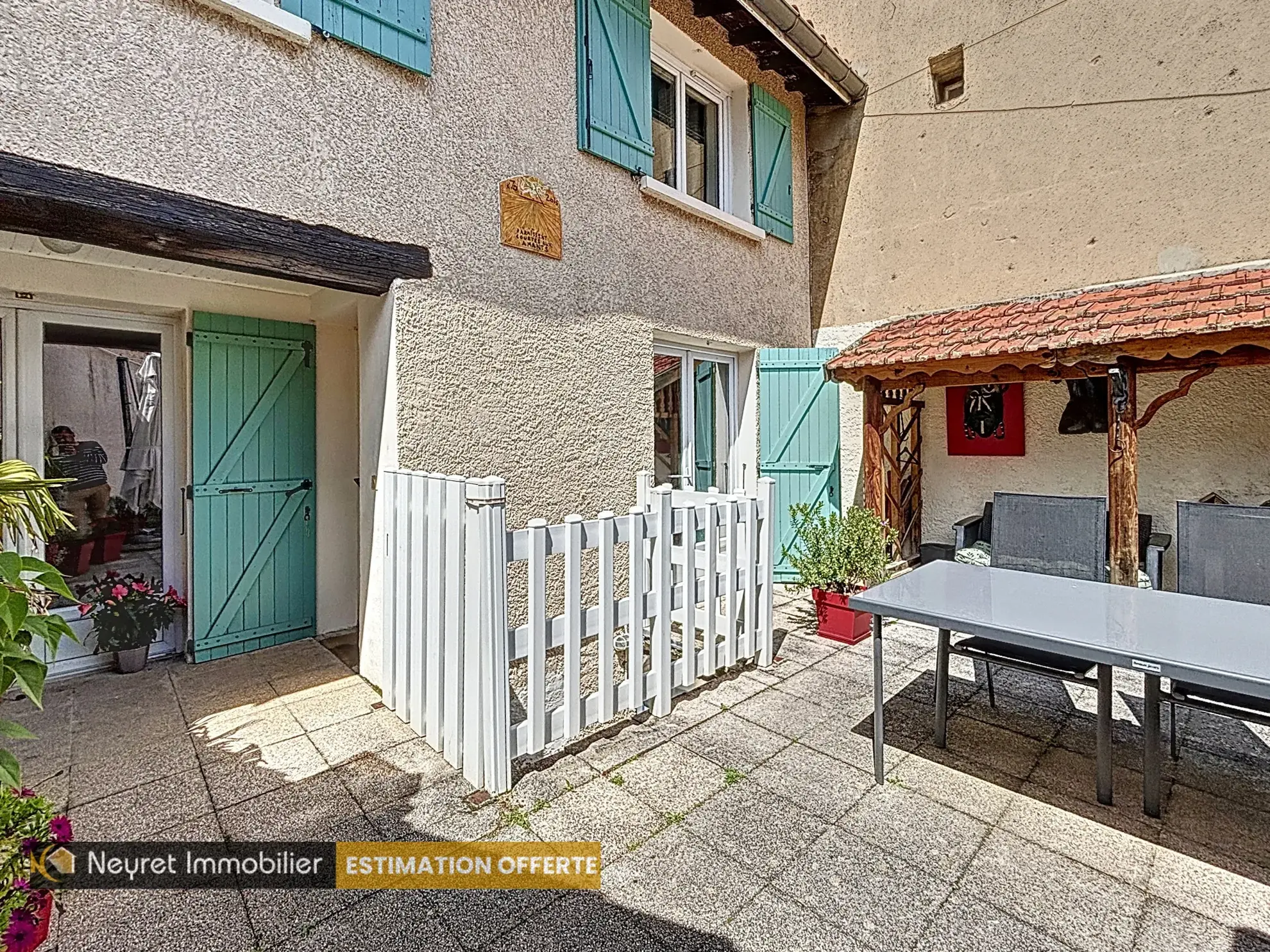 Maison de village avec jardin et terrasse à Givors Bans 