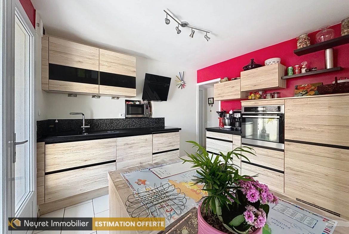Maison de village avec jardin et terrasse à Givors Bans 