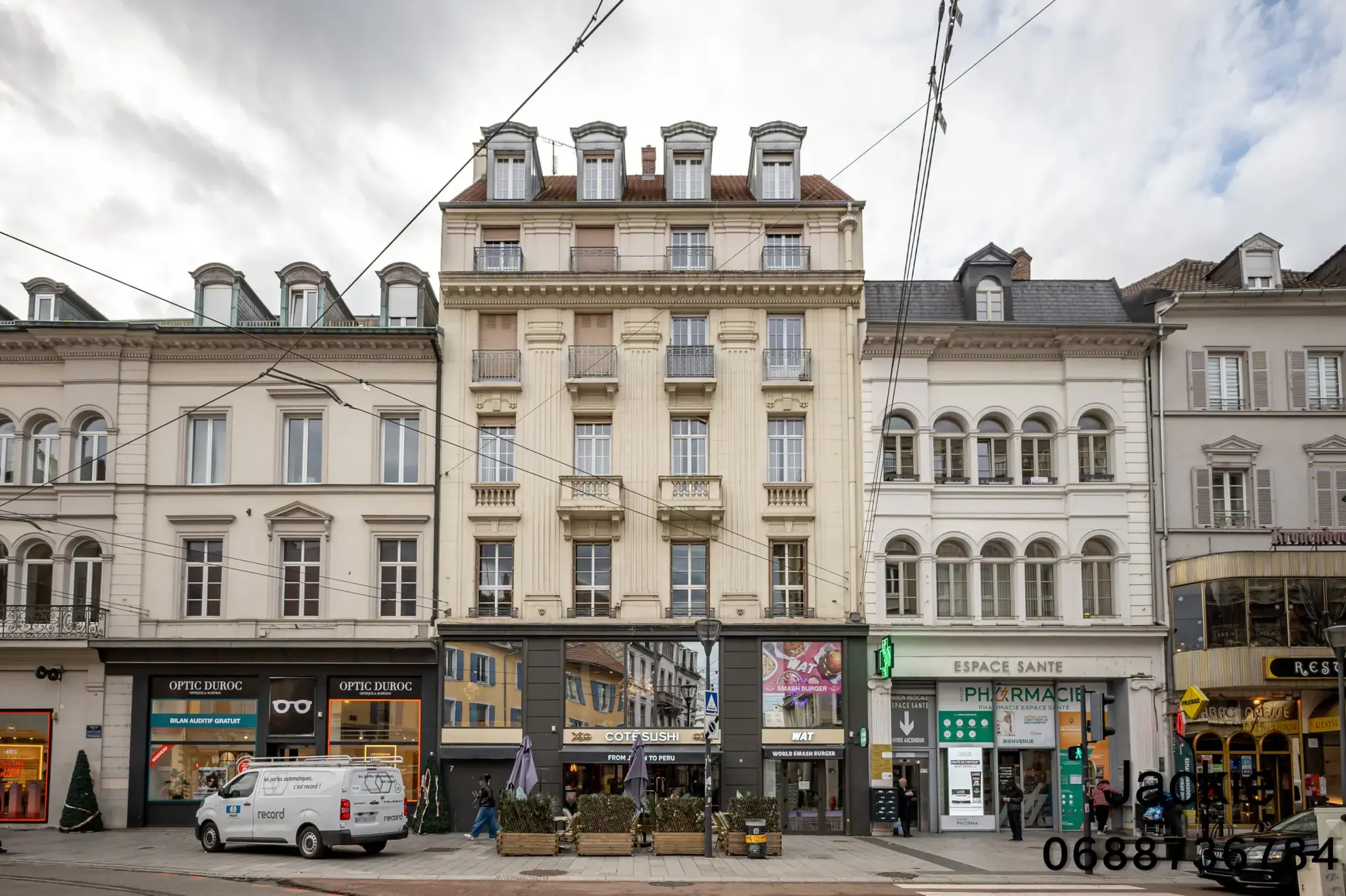 Loft de 160 m² en centre-ville à Mulhouse avec terrasse et vues panoramiques 