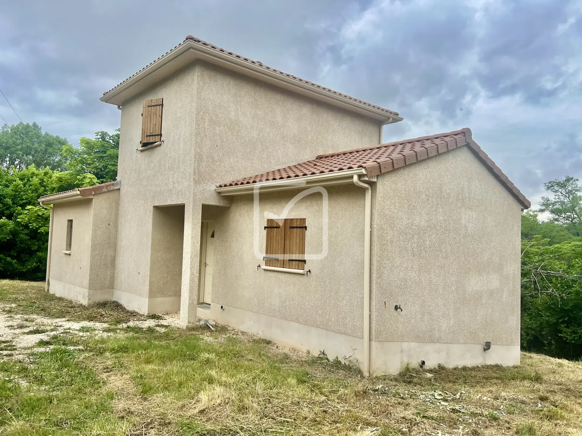 Charmante maison récente de 84 m² avec grand terrain à Terrasson Lavilledieu 