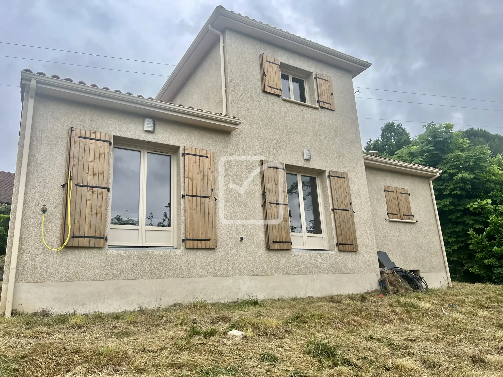 Charmante maison récente de 84 m² avec grand terrain à Terrasson Lavilledieu 