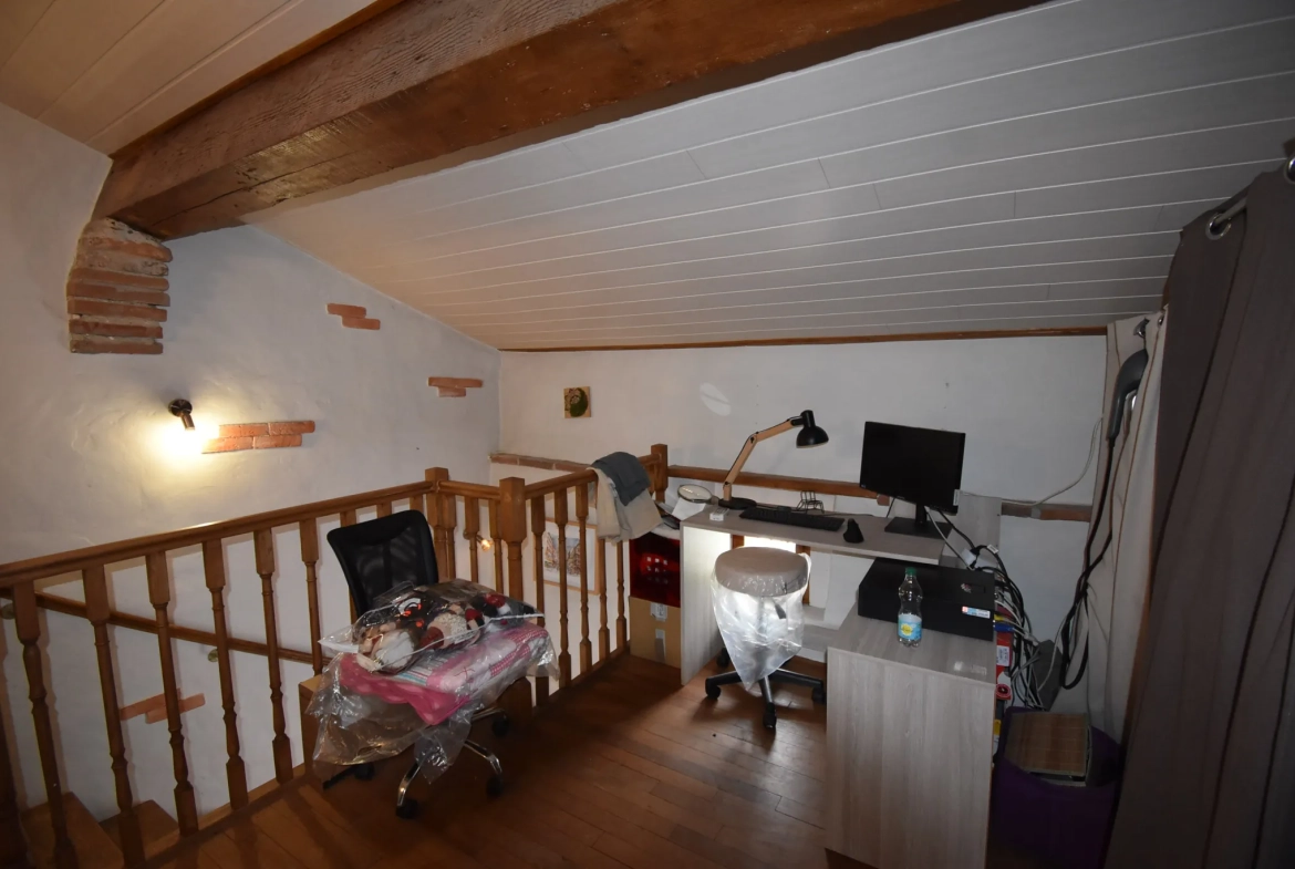 Charmante Maison de Village à Mazères - 113 m² avec Jardin et Garage 