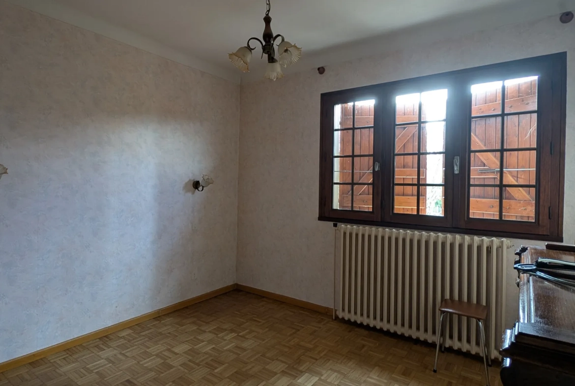 Maison T4 avec grand sous-sol et jardin clos à Villematier 