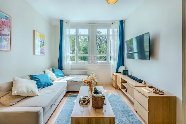 Magnifique appartement 54m² avec terrasse et jacuzzi à Saint-Raphaël 